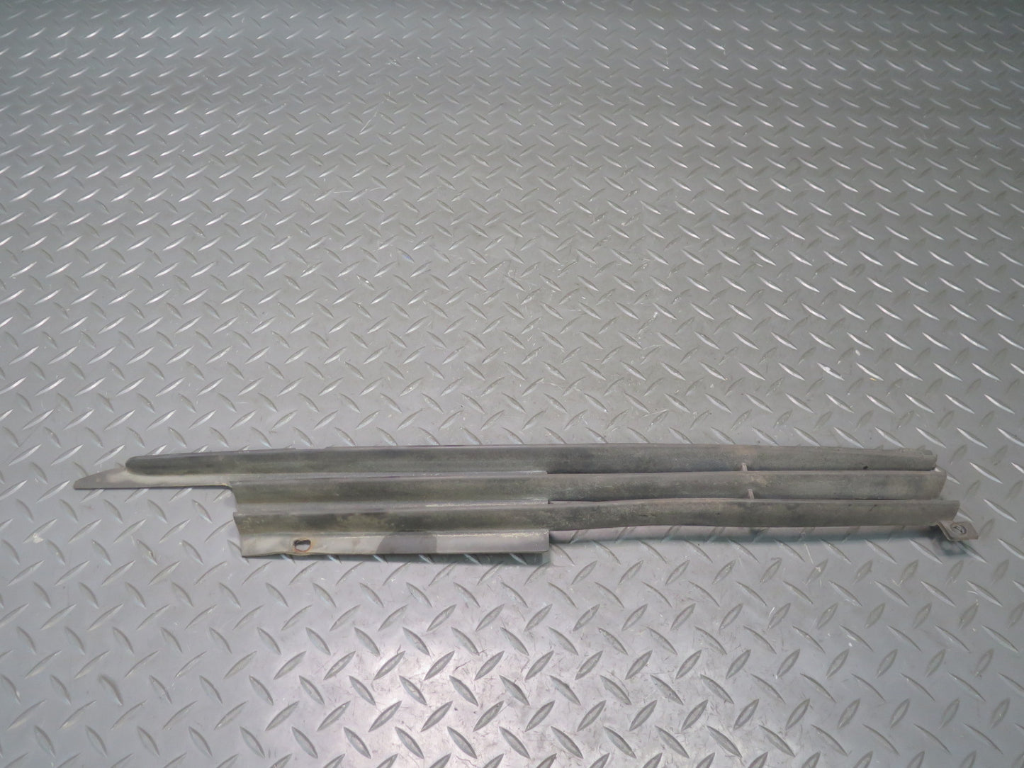 75-76 Mercedes W115 300D Front Left Driver Side Lower Trim Grille OEM