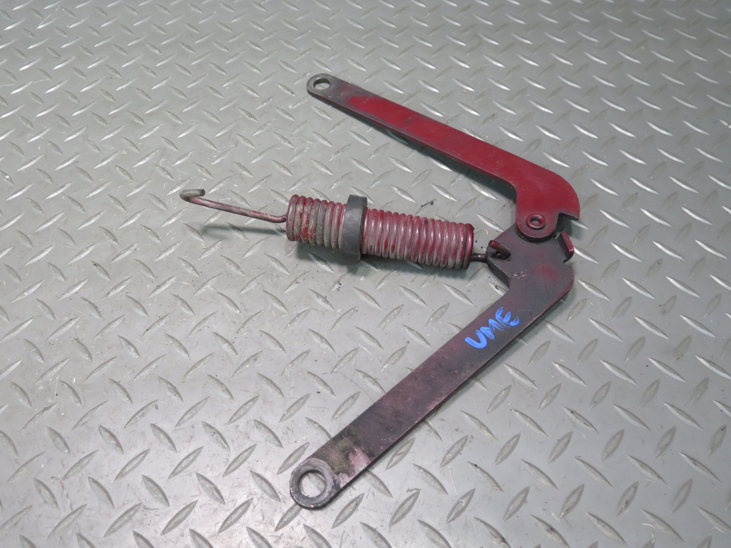75-76 Mercedes W115 300D Set of 2 Front Left & Right Hood Bonnet Hinge RED OEM