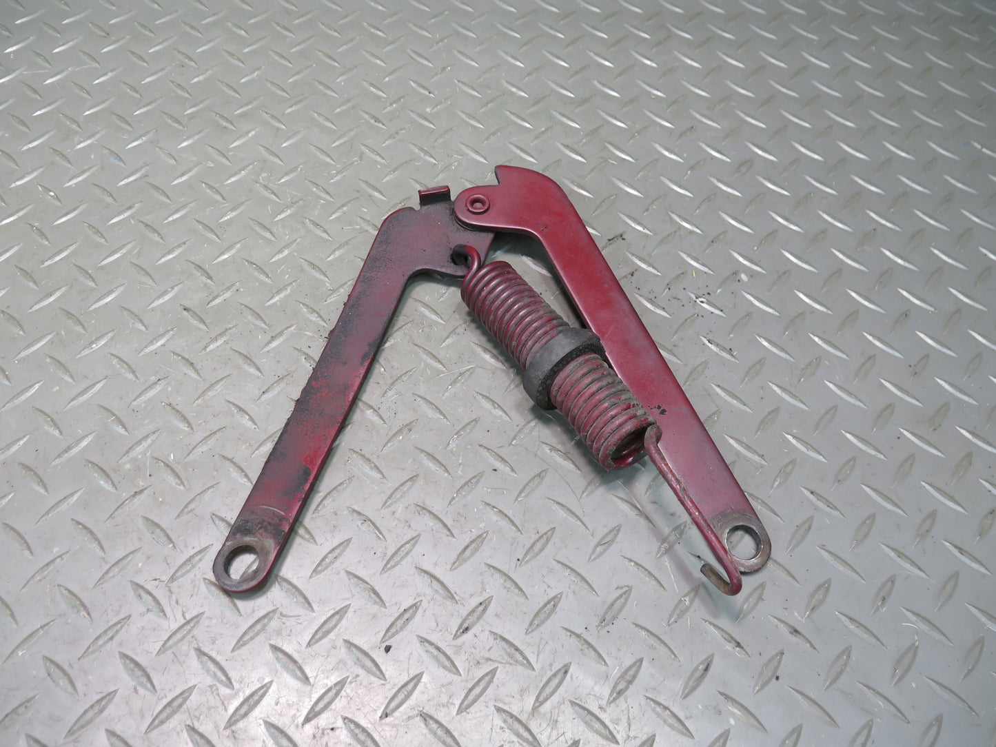 75-76 Mercedes W115 300D Set of 2 Front Left & Right Hood Bonnet Hinge RED OEM