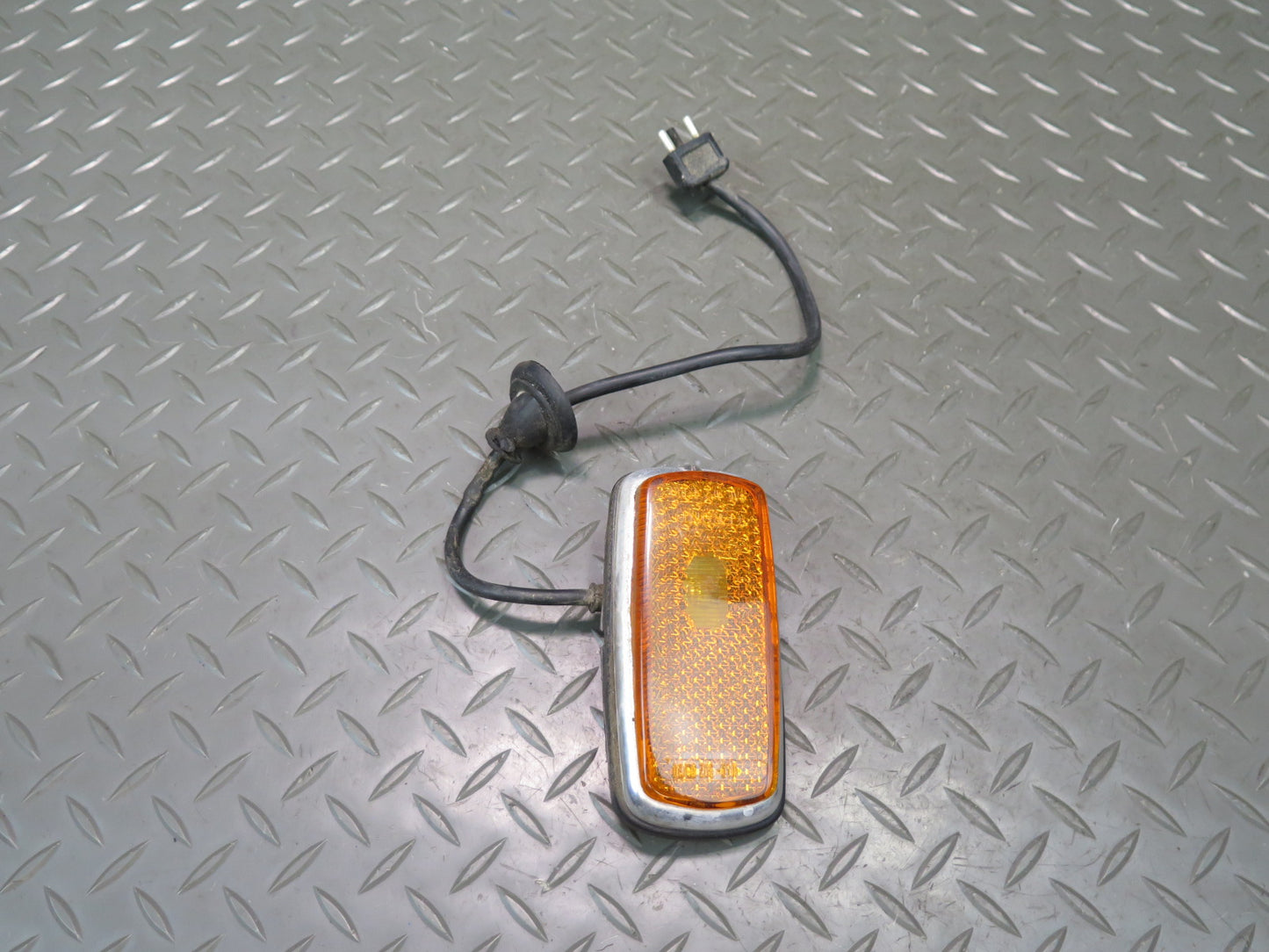 75-76 Mercedes W115 300D Front Left Right Side Marker Light Lamp Wiring Set OEM