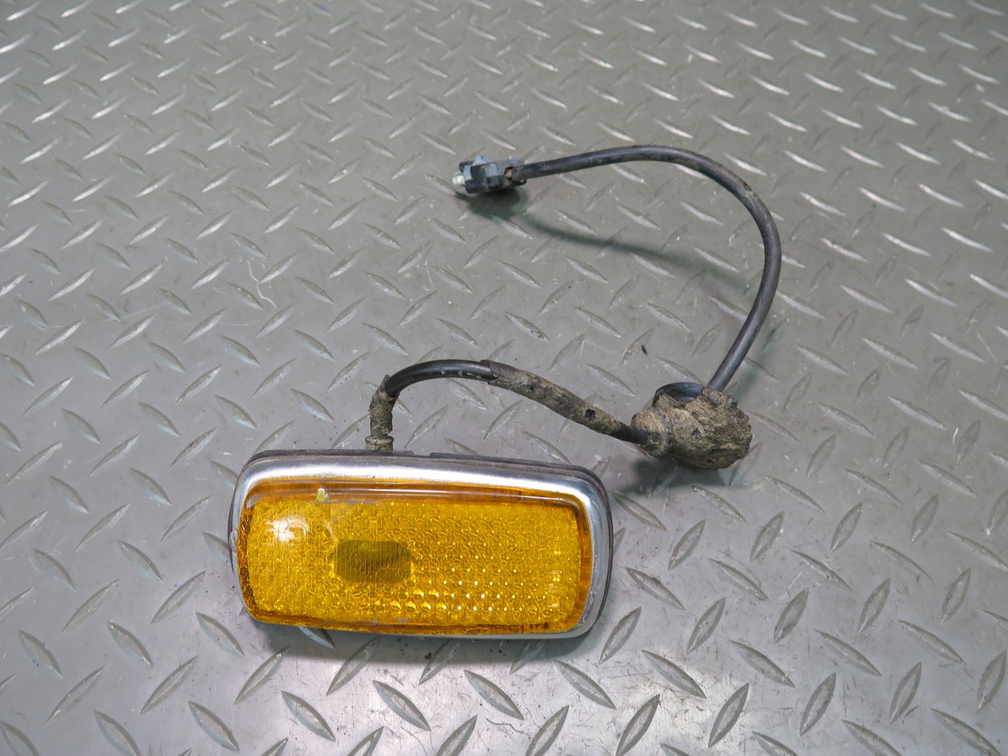 75-76 Mercedes W115 300D Front Left Right Side Marker Light Lamp Wiring Set OEM