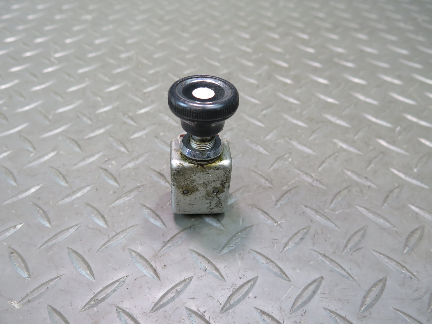 75-76 Mercedes W115 300D Rear Window Defrost Switch OEM