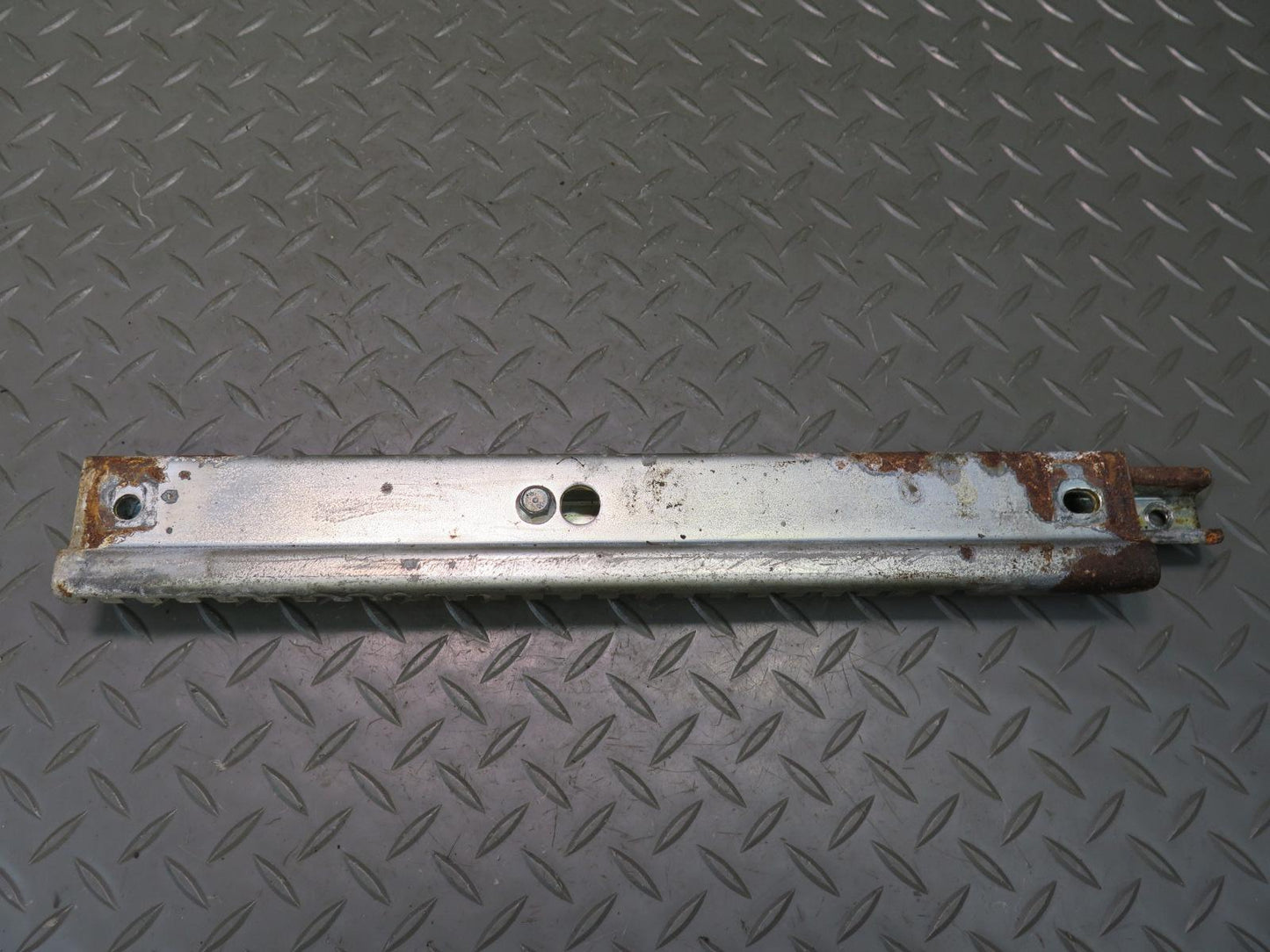 75-76 Mercedes W115 300SD Front Right Seat Track Rail w Handle Set OEM
