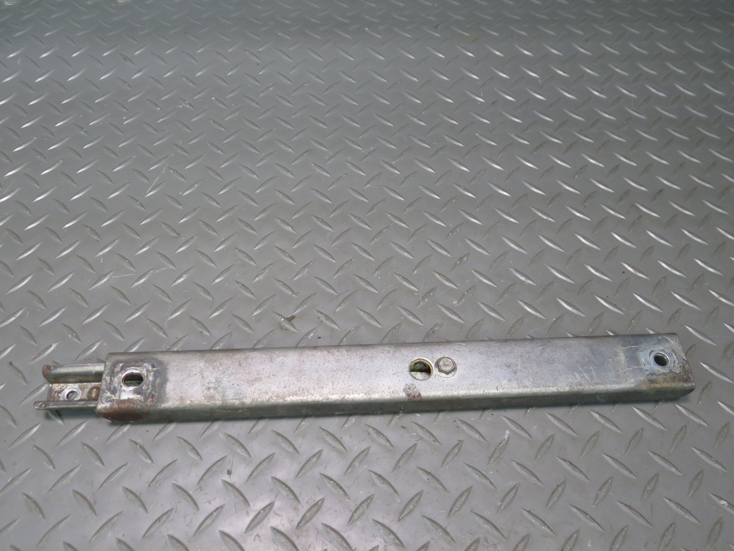 75-76 Mercedes W115 300SD Front Left Seat Track Rail w Handle Set OEM