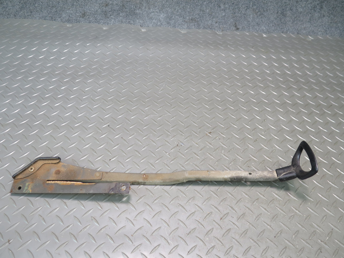 75-76 Mercedes W115 300SD Front Left Seat Track Rail w Handle Set OEM