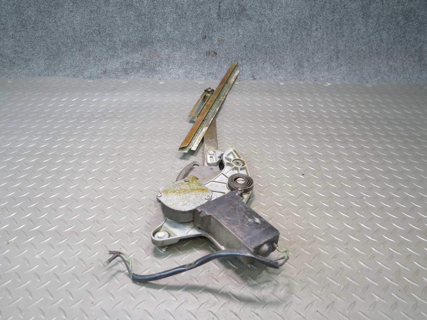 75-76 Mercedes W115 300SD Rear Right Door Window Regulator w Motor OEM