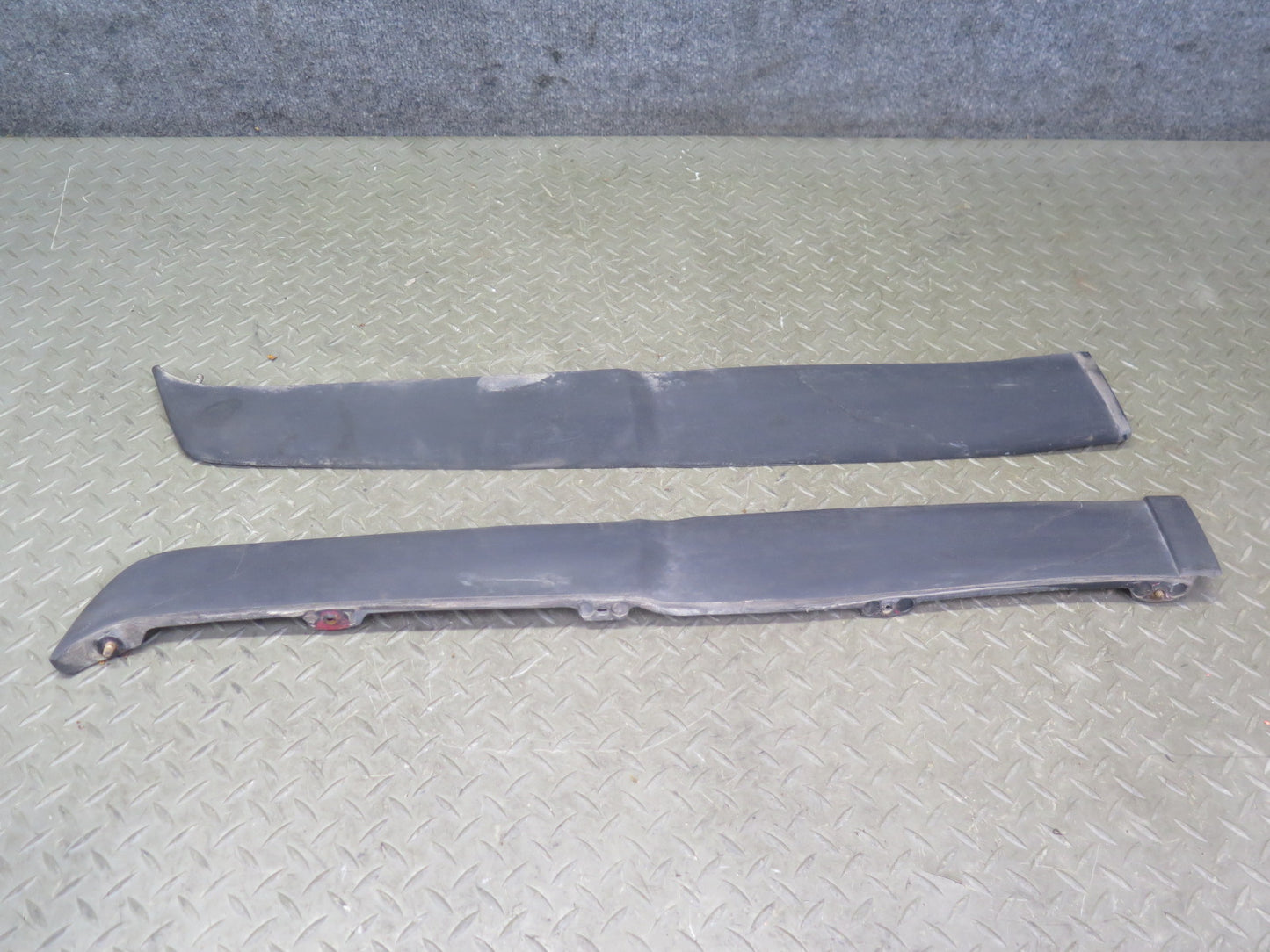 75-76 Mercedes W115 300SD Front Left & Right Bumper Filler Cover Molding Set OEM