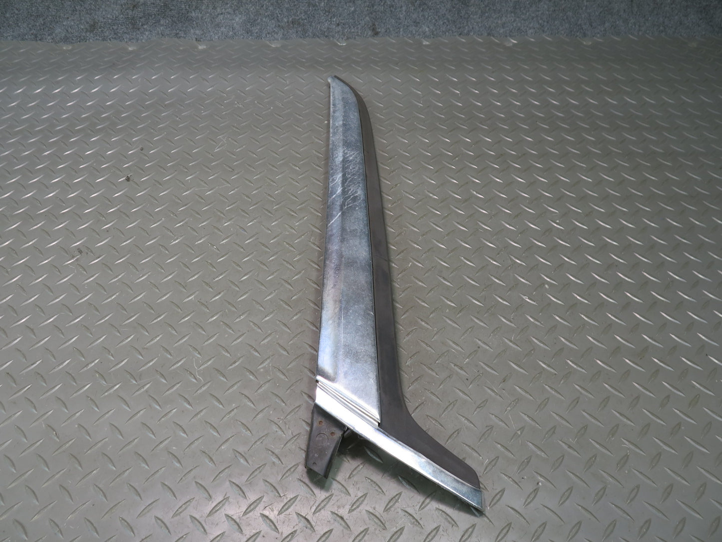 75-76 Mercedes W115 300SD Front Left Right A Pillar Chrome Trim Molding Set OEM