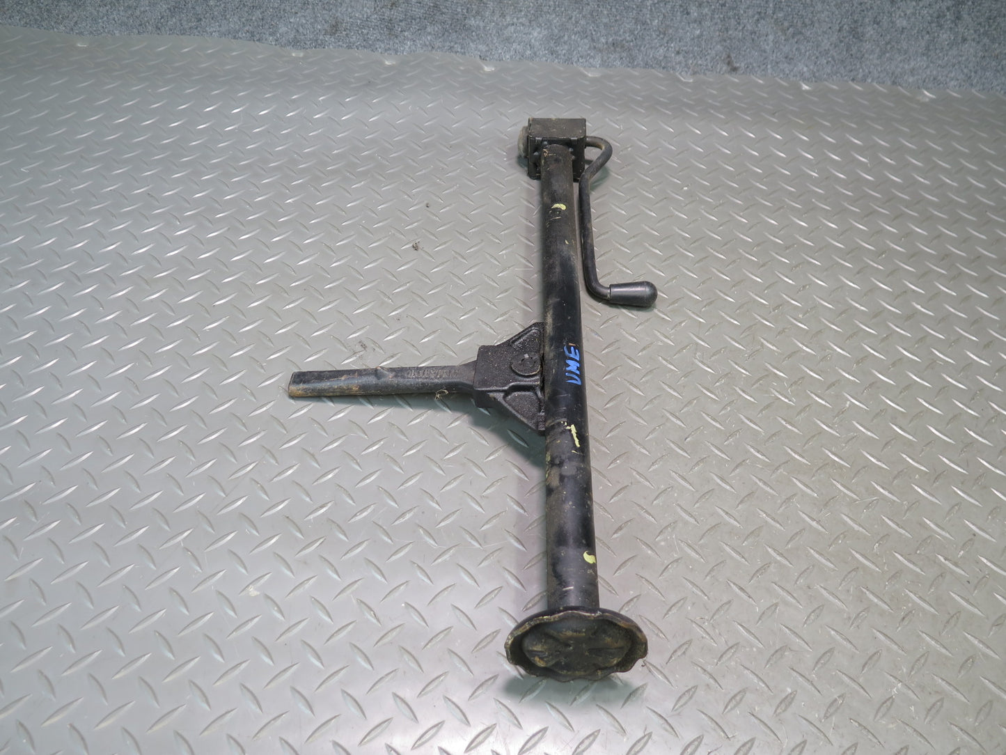 75-76 Mercedes W115 300SD Emergency Spare Tire Lift Jack w Wrench Tool Set OEM