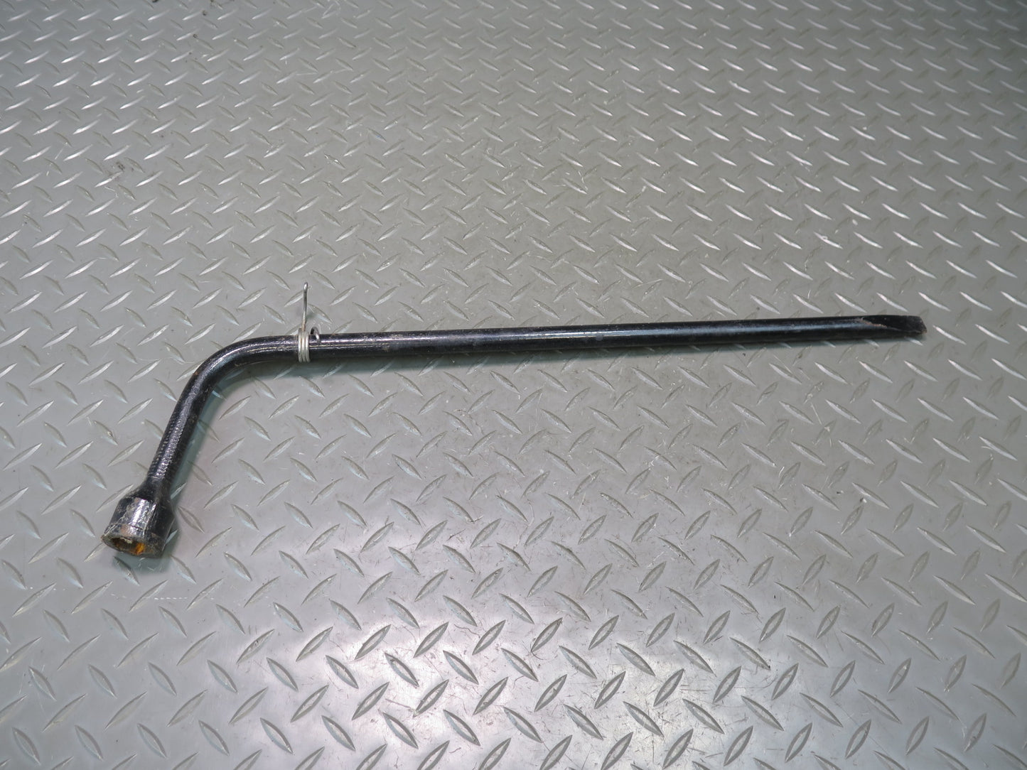 75-76 Mercedes W115 300SD Emergency Spare Tire Lift Jack w Wrench Tool Set OEM