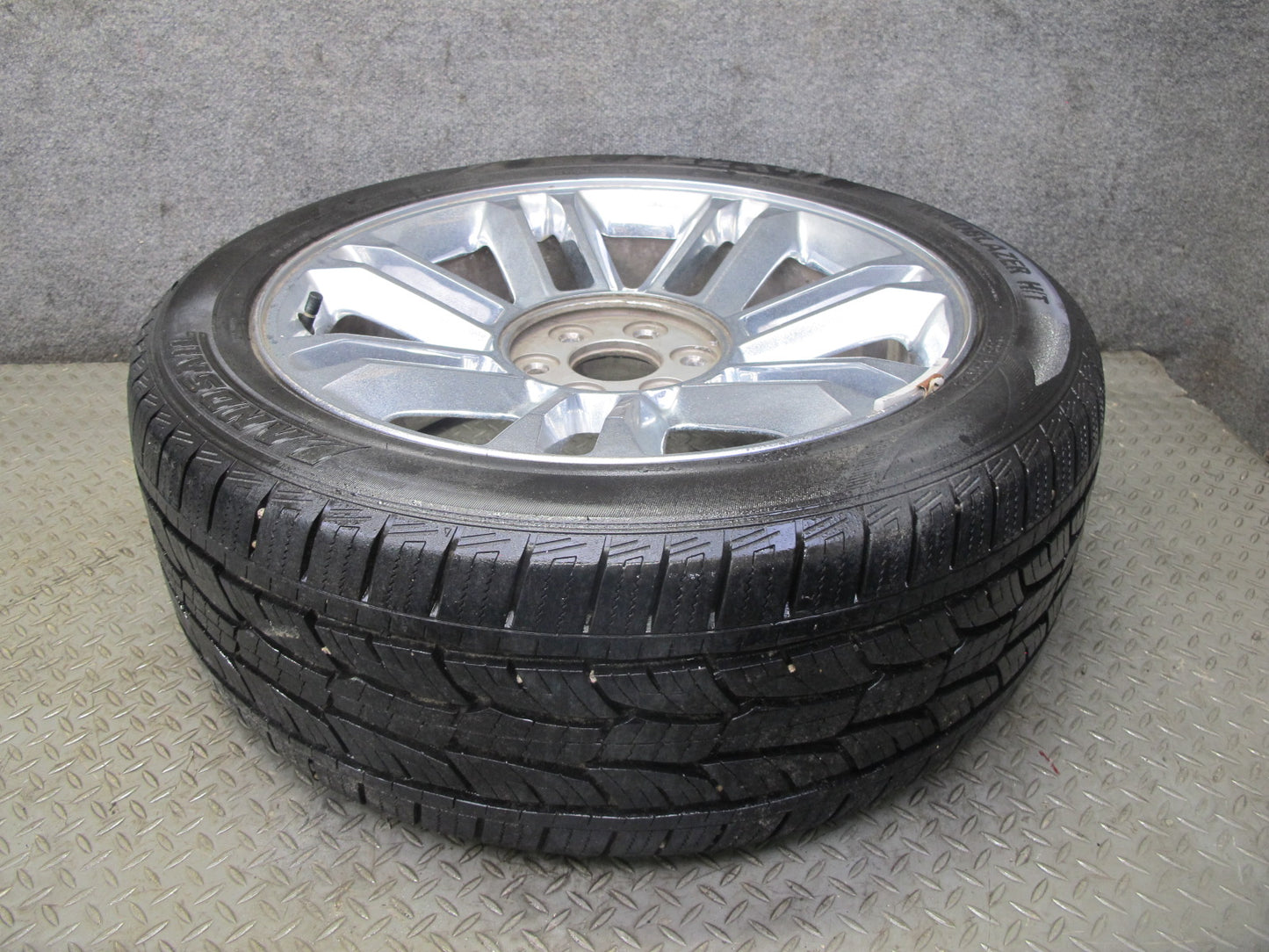 2007-2014 Cadillac Escalade R22" Chrome Wheel Rim 22x9J ET31 Landsail 285/45