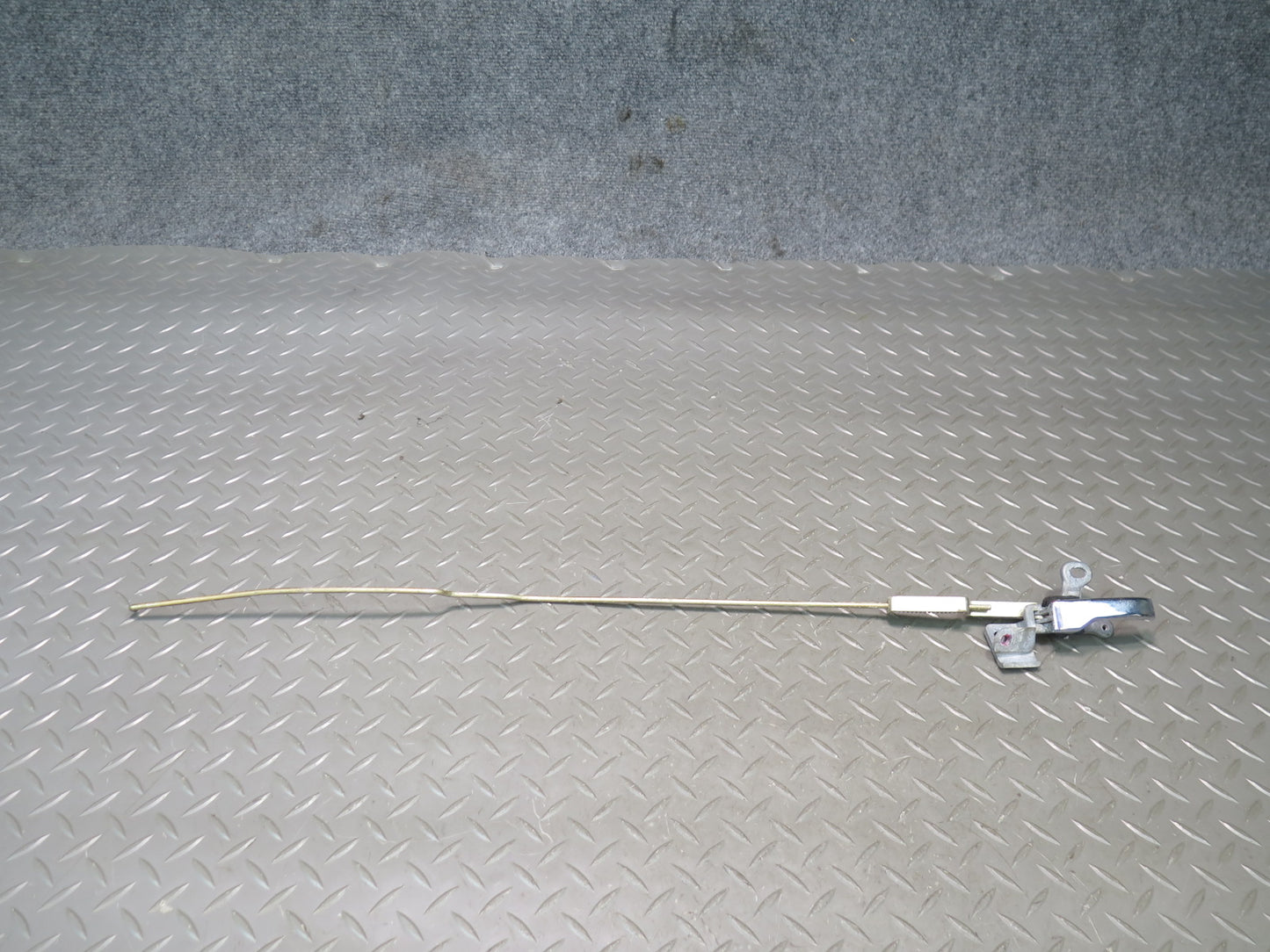 75-76 Mercedes W115 300SD Rear Right Door Interior Handle w Link OEM