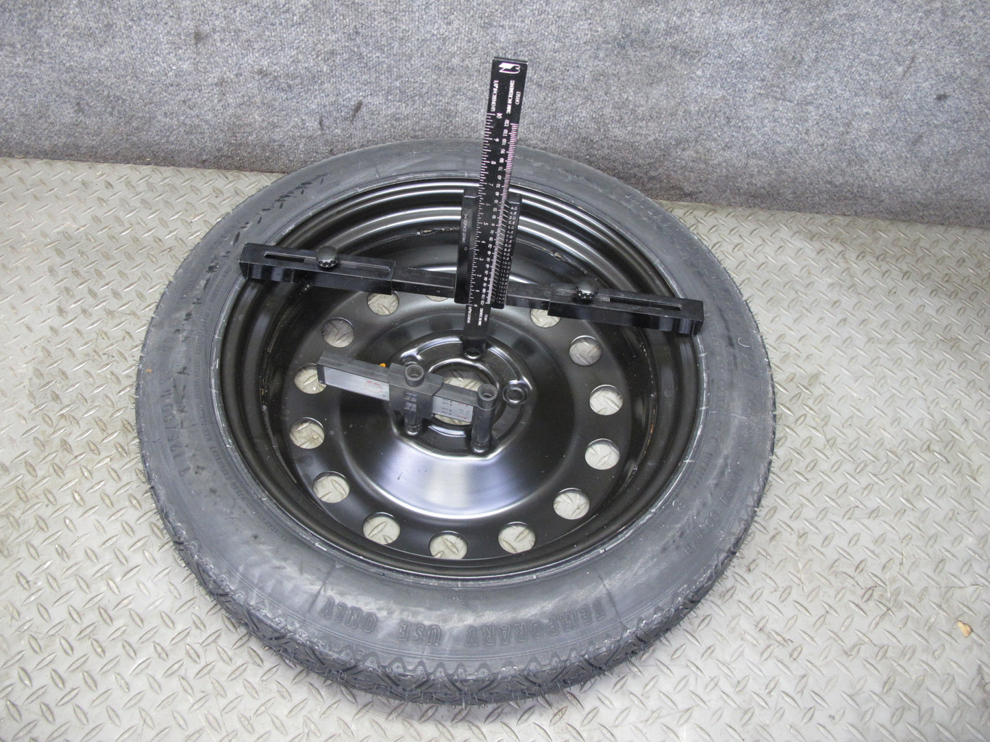 01-06 BMW E46 330ci R17 17" Spare Tire Wheel 17x3.5J ET30 125/80 6750007 OEM