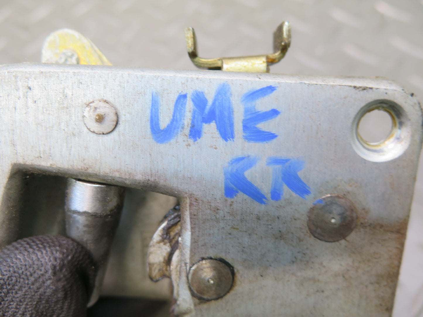 75-76 Mercedes W115 300SD Rear Right Door Lock Latch Actuator OEM