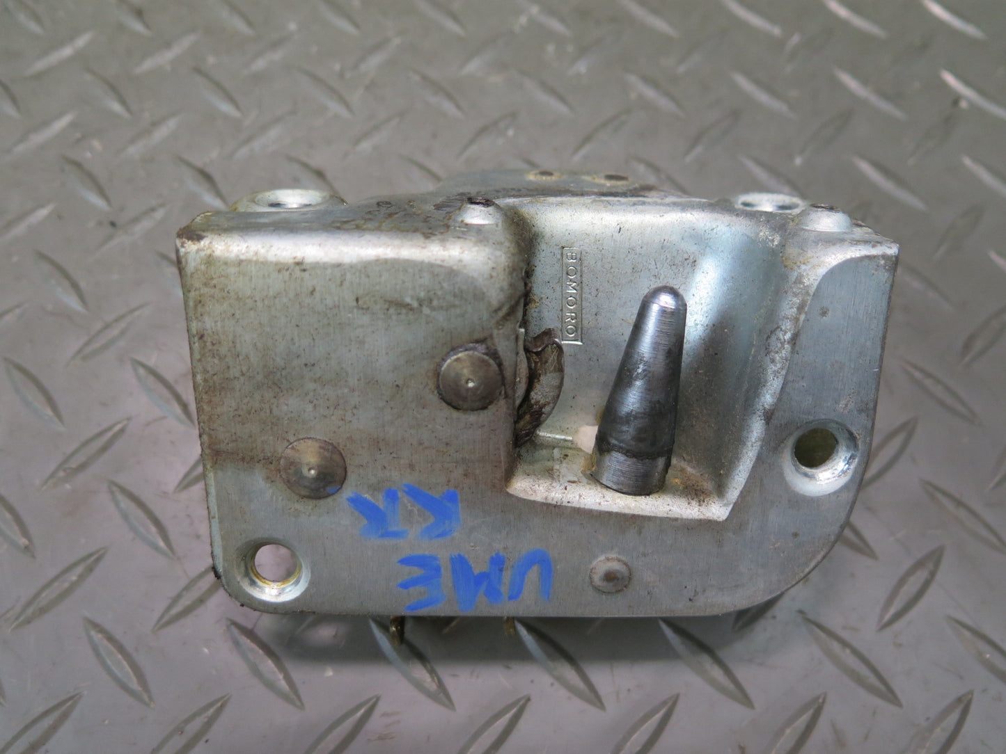 75-76 Mercedes W115 300SD Rear Right Door Lock Latch Actuator OEM