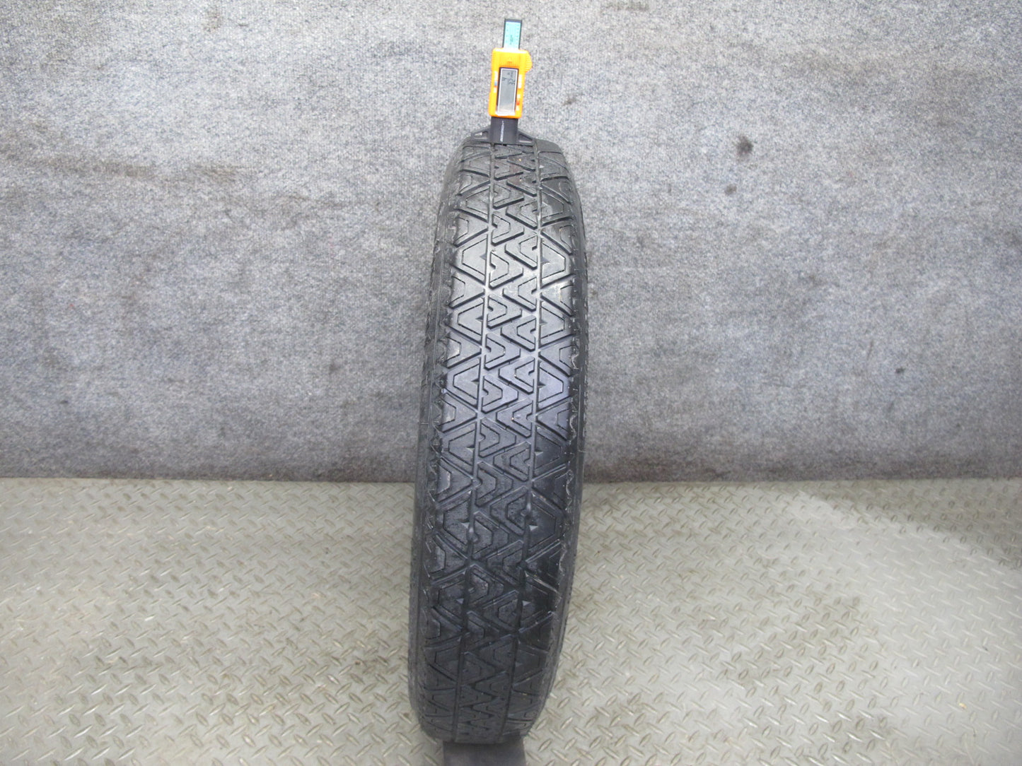 01-06 BMW E46 330ci R17 17" Spare Tire Wheel 17x3.5J ET30 125/80 6750007 OEM