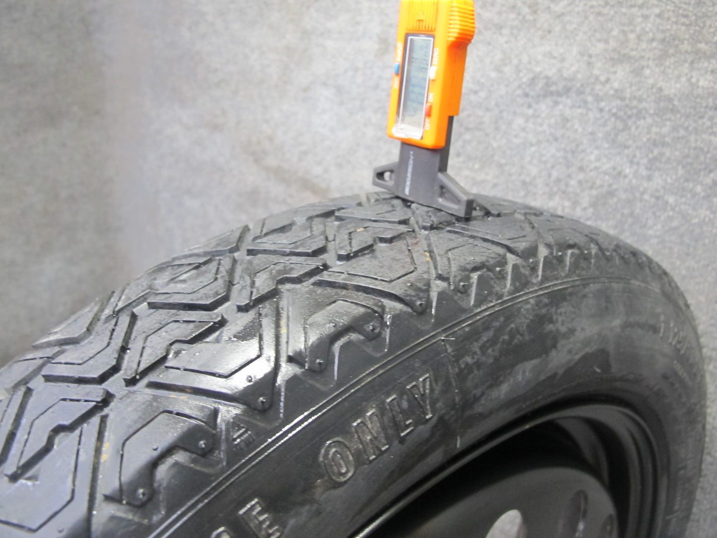 01-06 BMW E46 330ci R17 17" Spare Tire Wheel 17x3.5J ET30 125/80 6750007 OEM