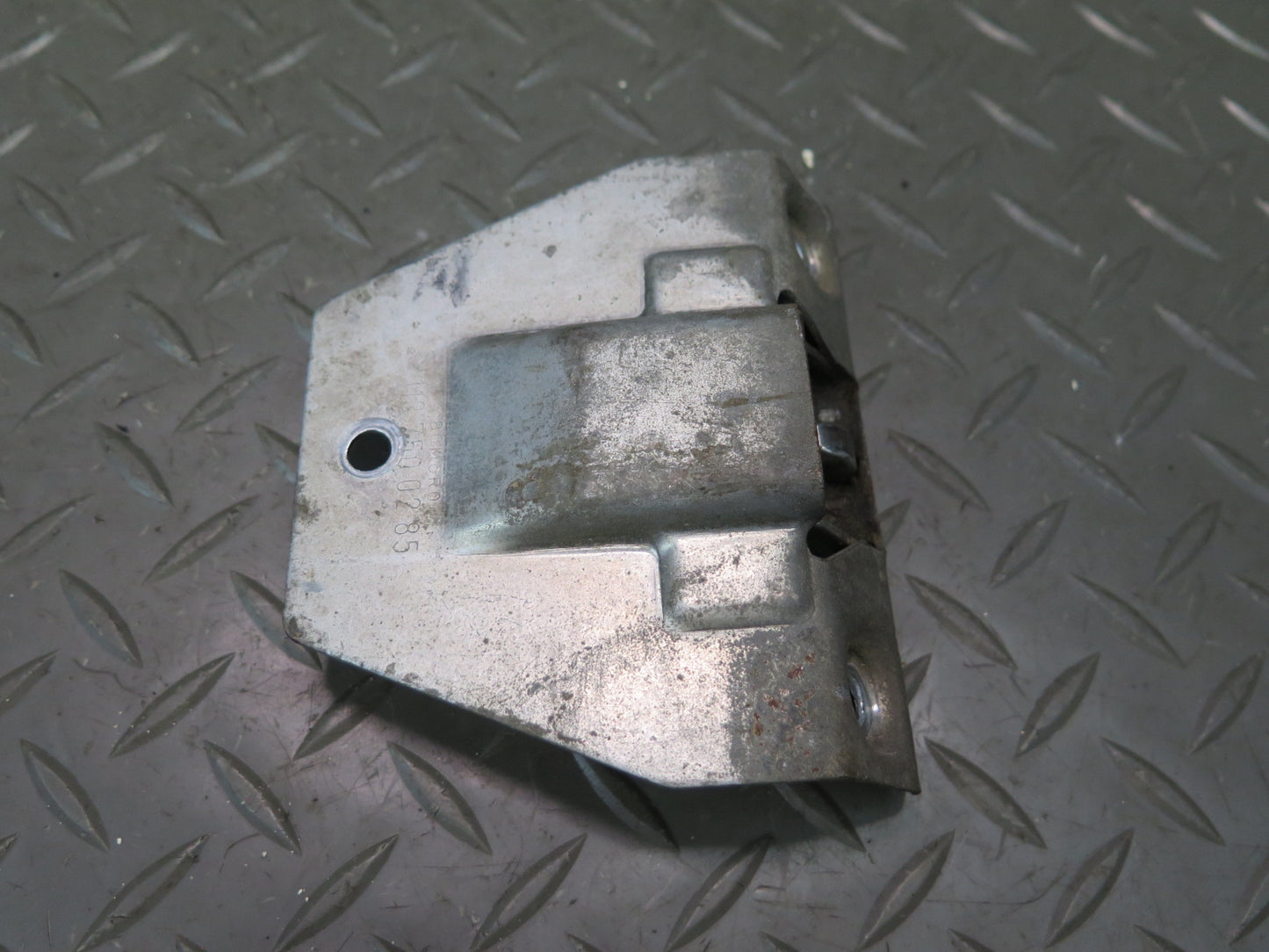 75-76 Mercedes W115 300SD Rear Trunk Lid Lock Latch OEM