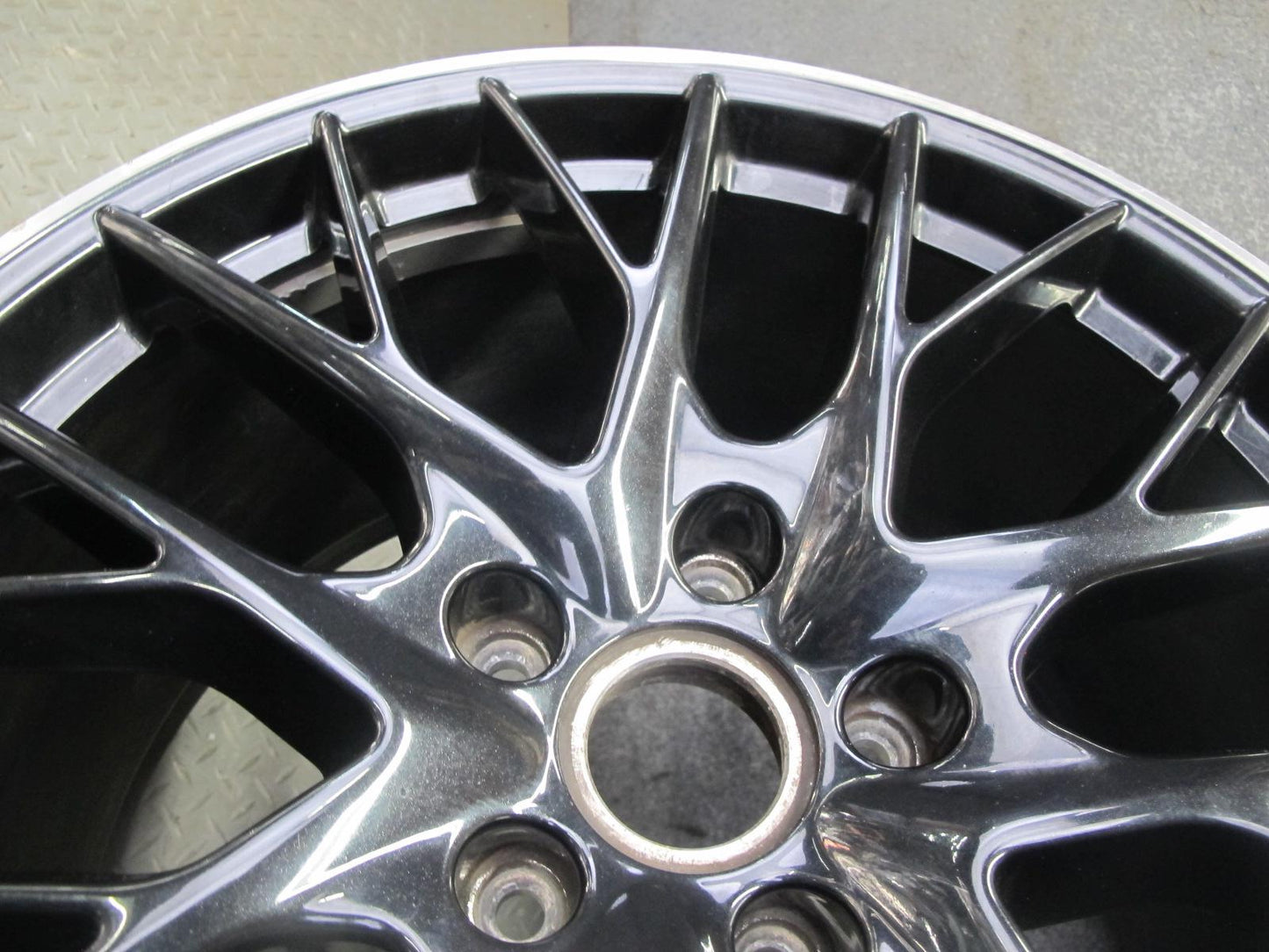 17-23 Porsche Panamera 971 Rear R21" Alloy Wheel Rim 21x11.5J ET69 971601025K