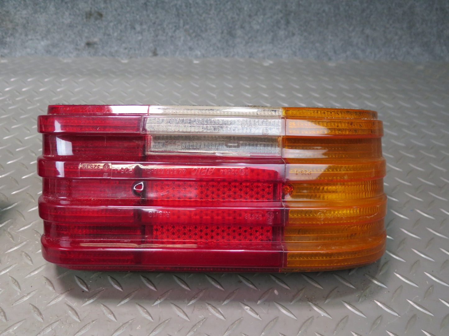 75-76 Mercedes W115 300D Set of 2 Rear Left & Right Tail Light Lamp OEM