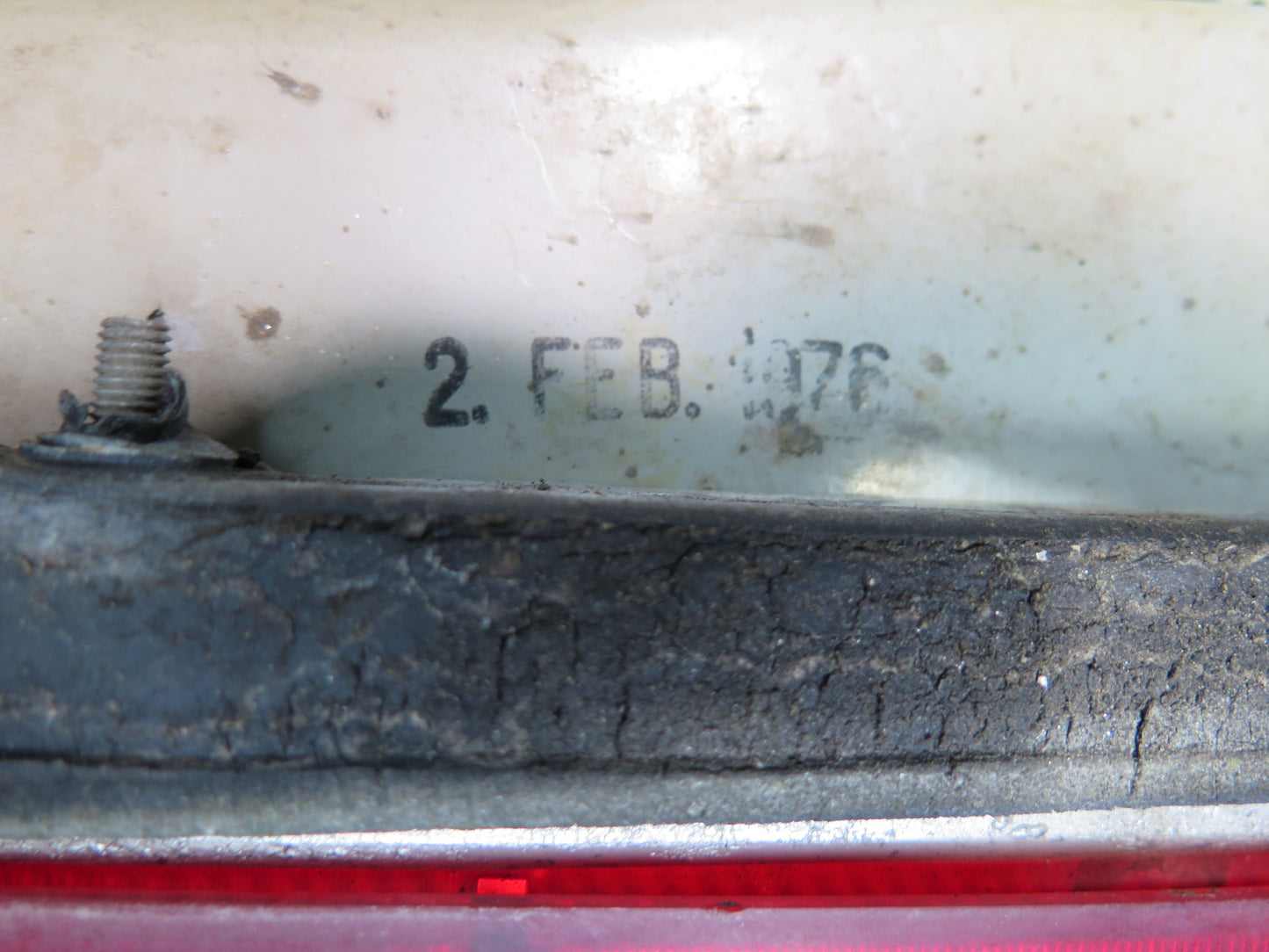 75-76 Mercedes W115 300D Set of 2 Rear Left & Right Tail Light Lamp OEM