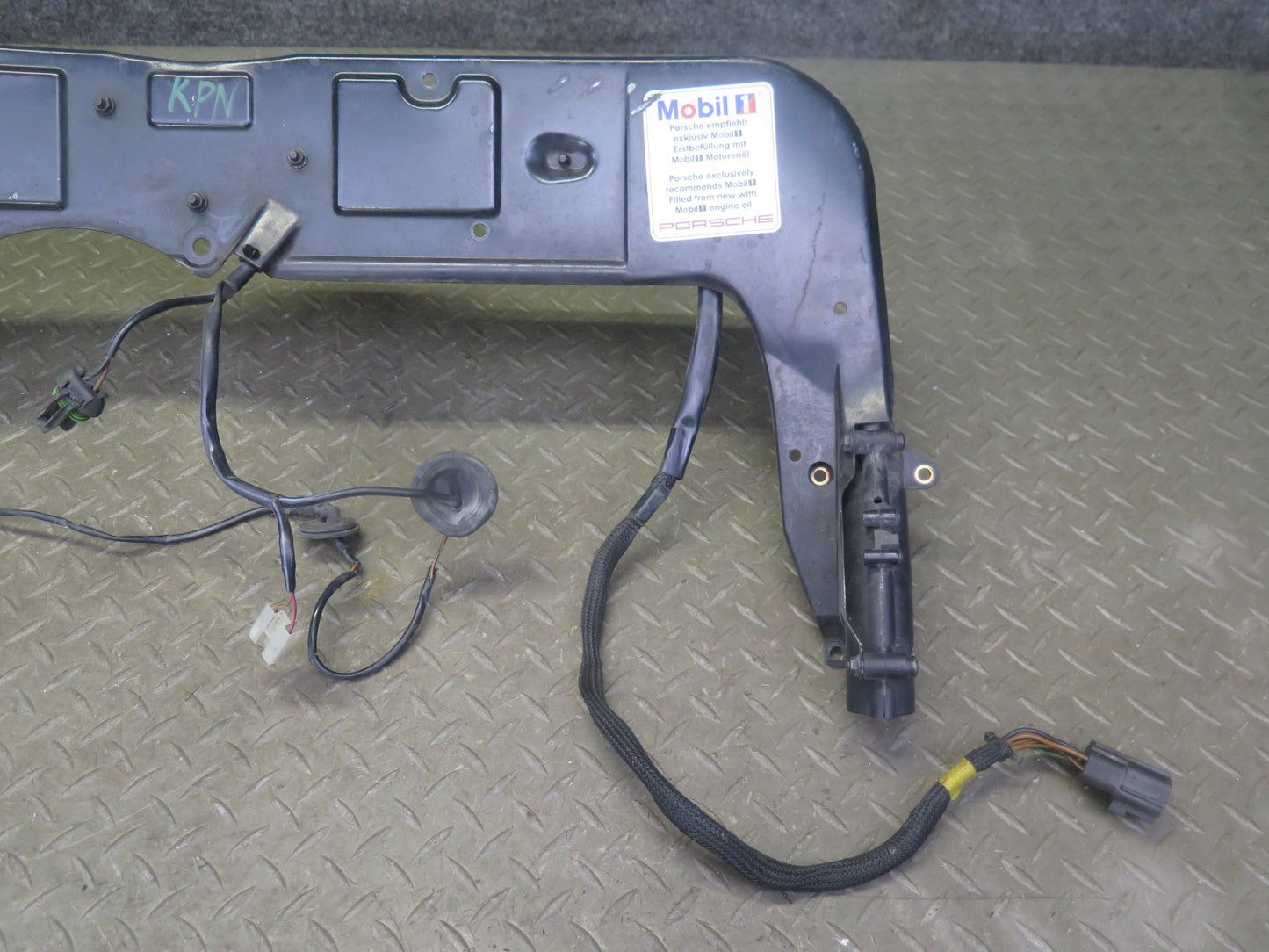 1999-2005 Porsche 911 Carrera 996 Rear Engine Deck Lid Spoiler Drive Motor Assy