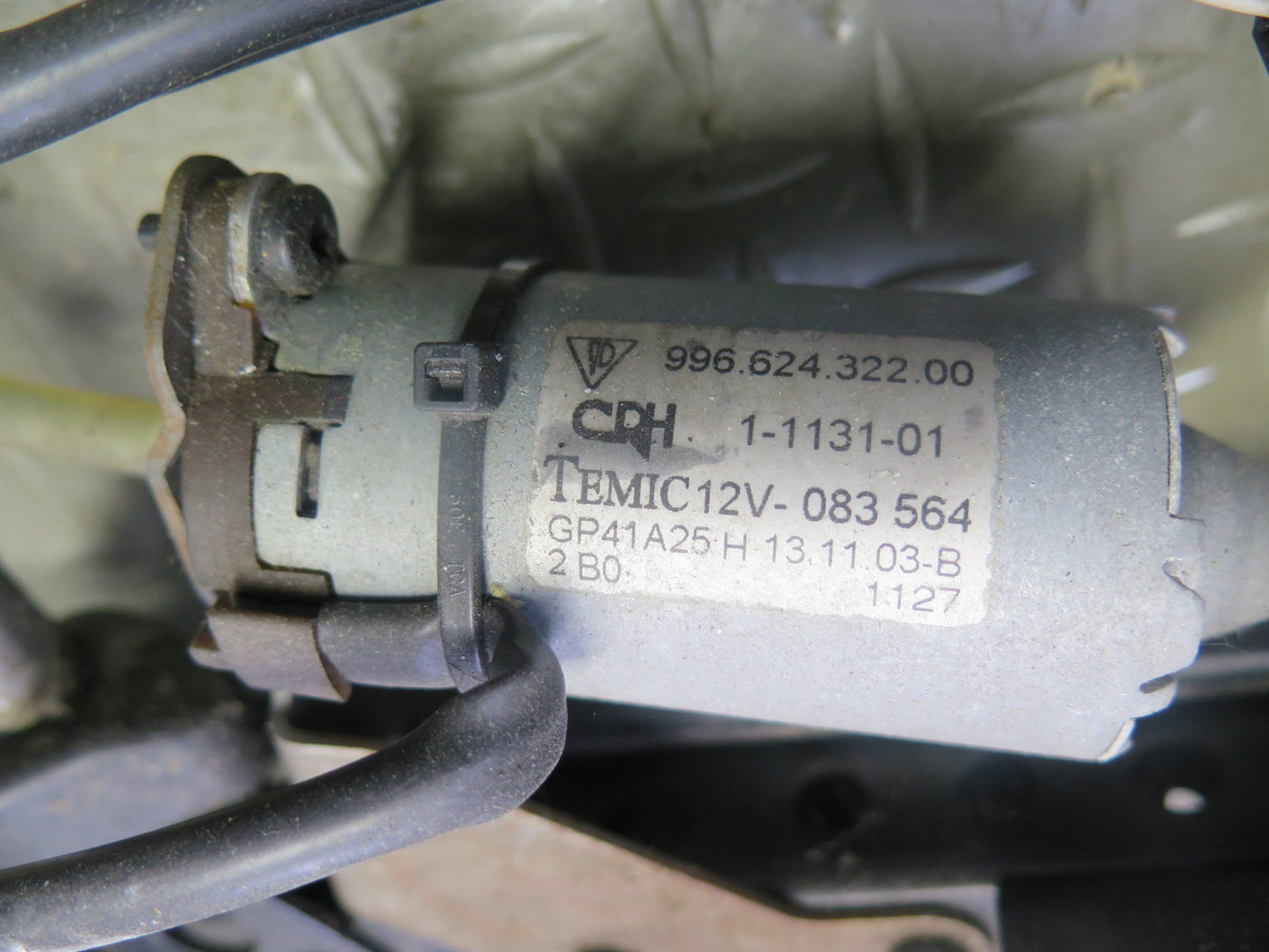 1999-2005 Porsche 911 996 Front Right Seat Lower Frame Track Rail w Motors