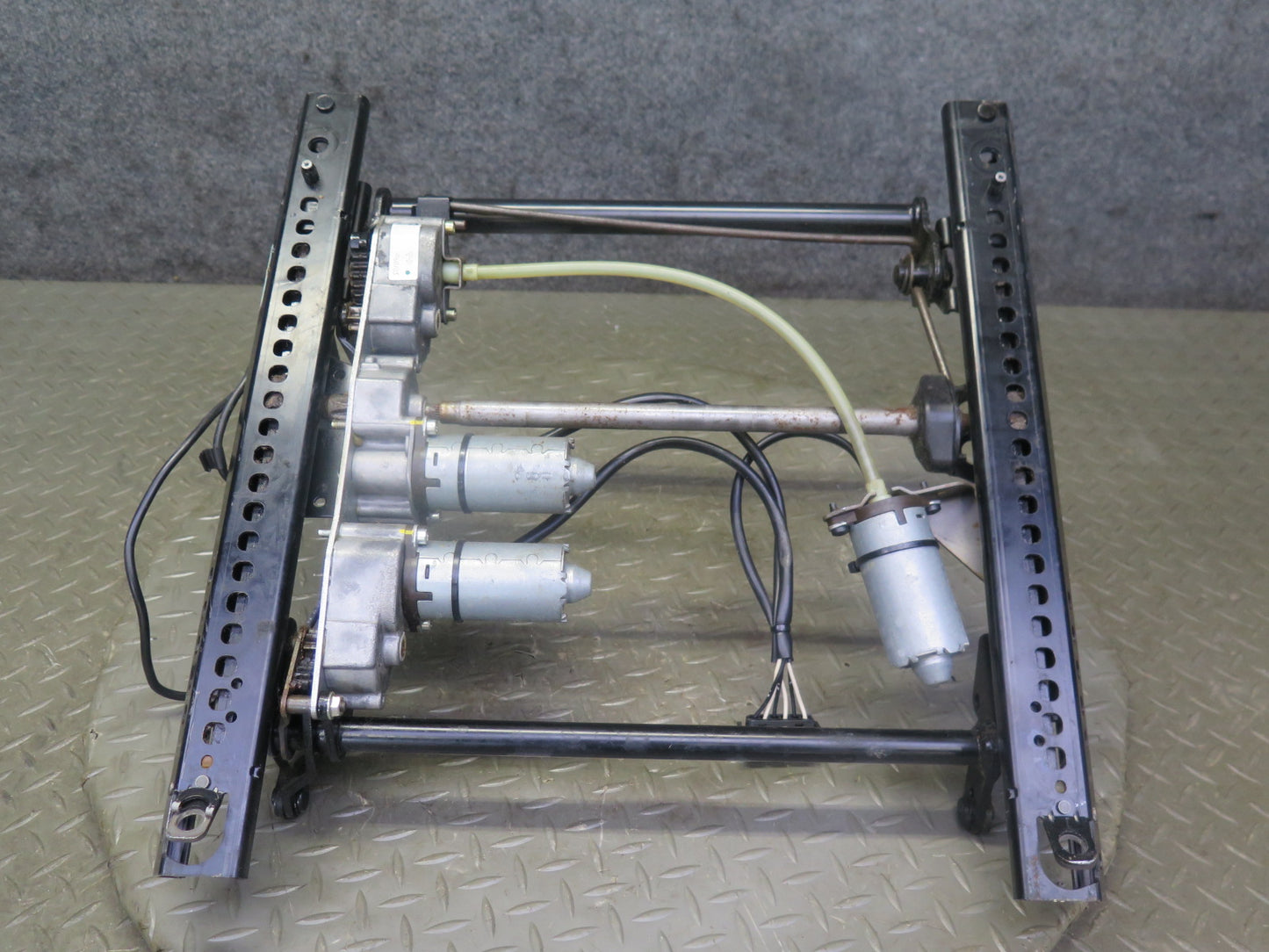 1999-2005 Porsche 911 996 Front Right Seat Lower Frame Track Rail w Motors