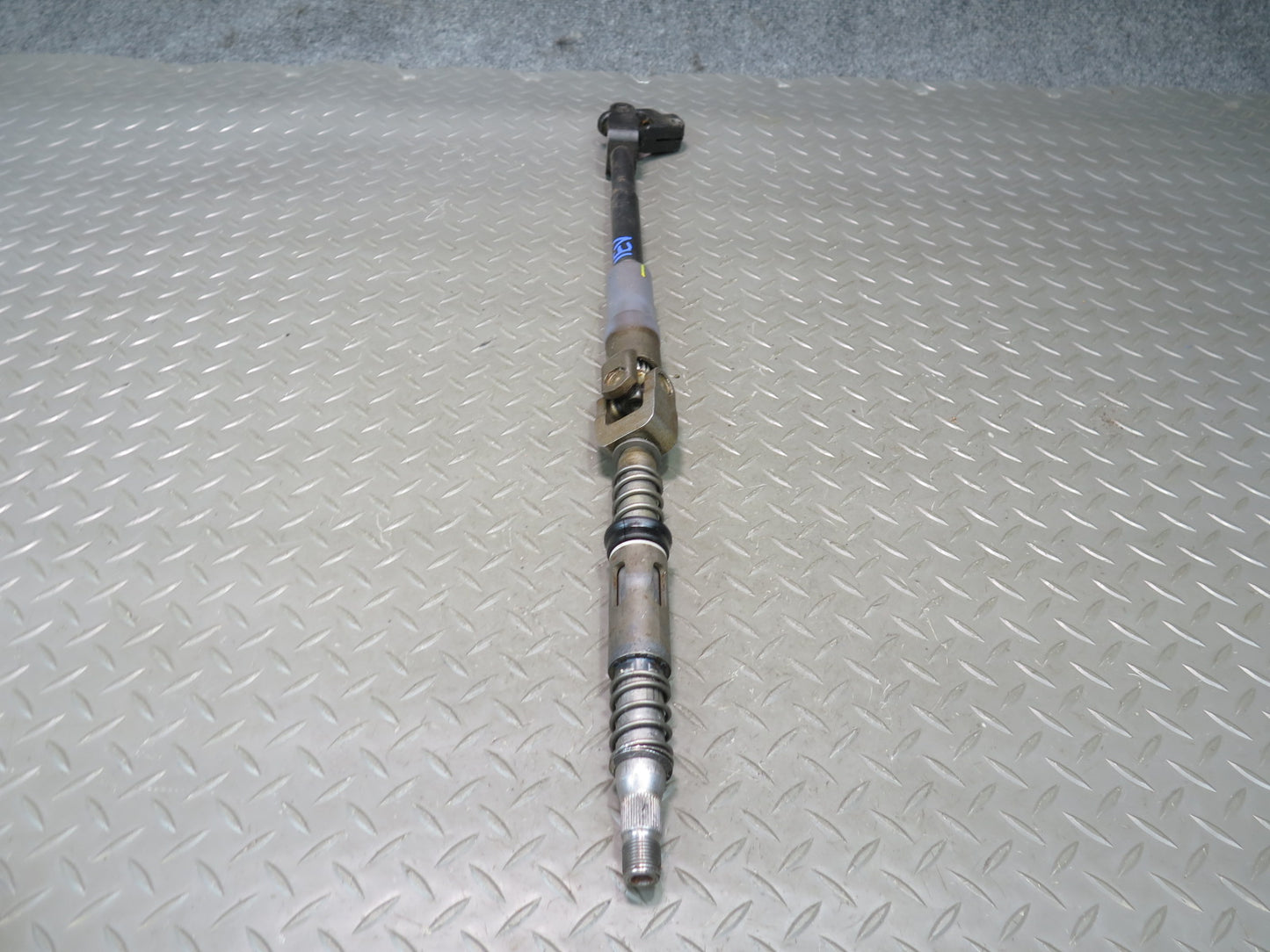 99-03 VW Eurovan T4 Steering Column Upper & Lower Linkage U Joint Shaft OEM