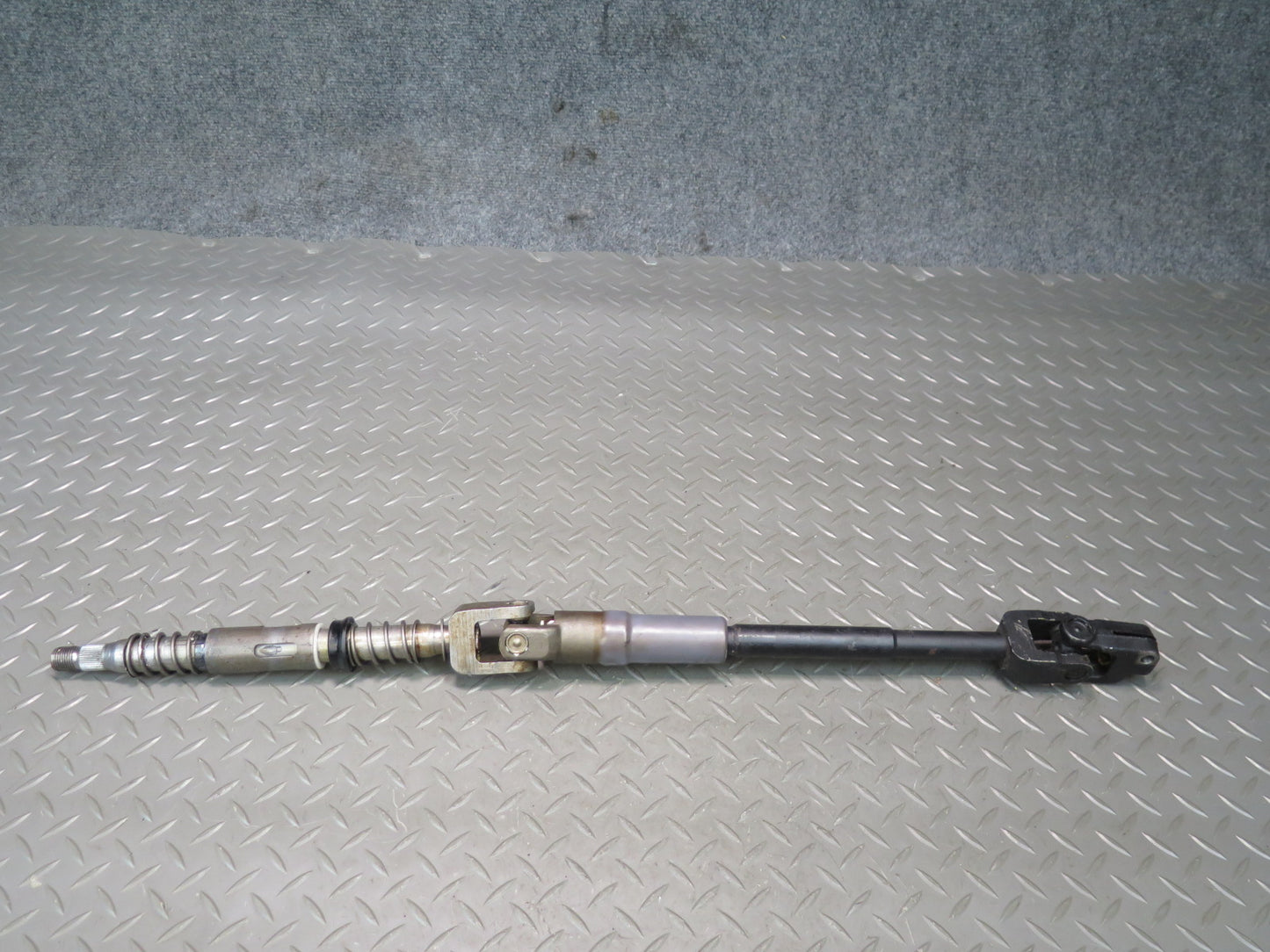 99-03 VW Eurovan T4 Steering Column Upper & Lower Linkage U Joint Shaft OEM