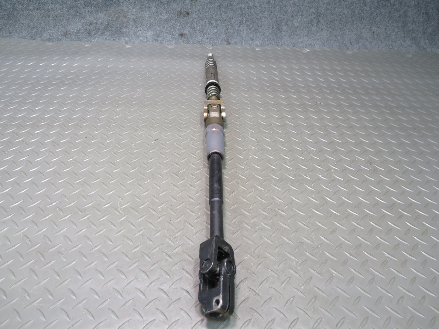 99-03 VW Eurovan T4 Steering Column Upper & Lower Linkage U Joint Shaft OEM