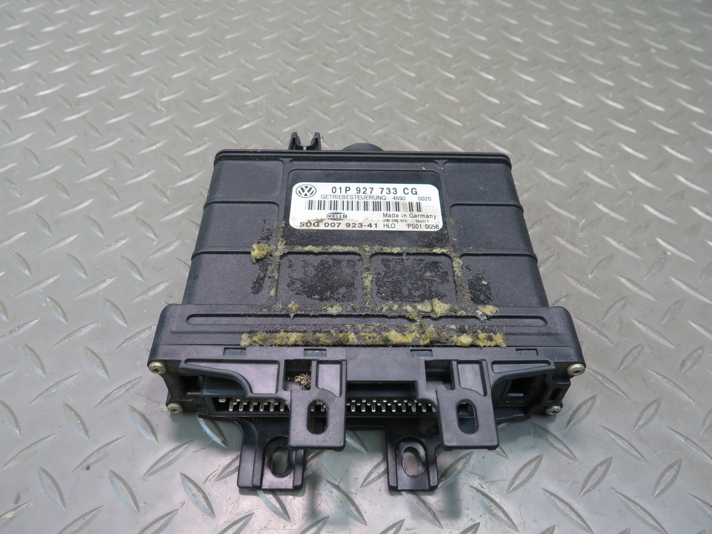 02-03 VW Eurovan T4 2.8L Automatic Transmission Control Module 01P927733CG OEM