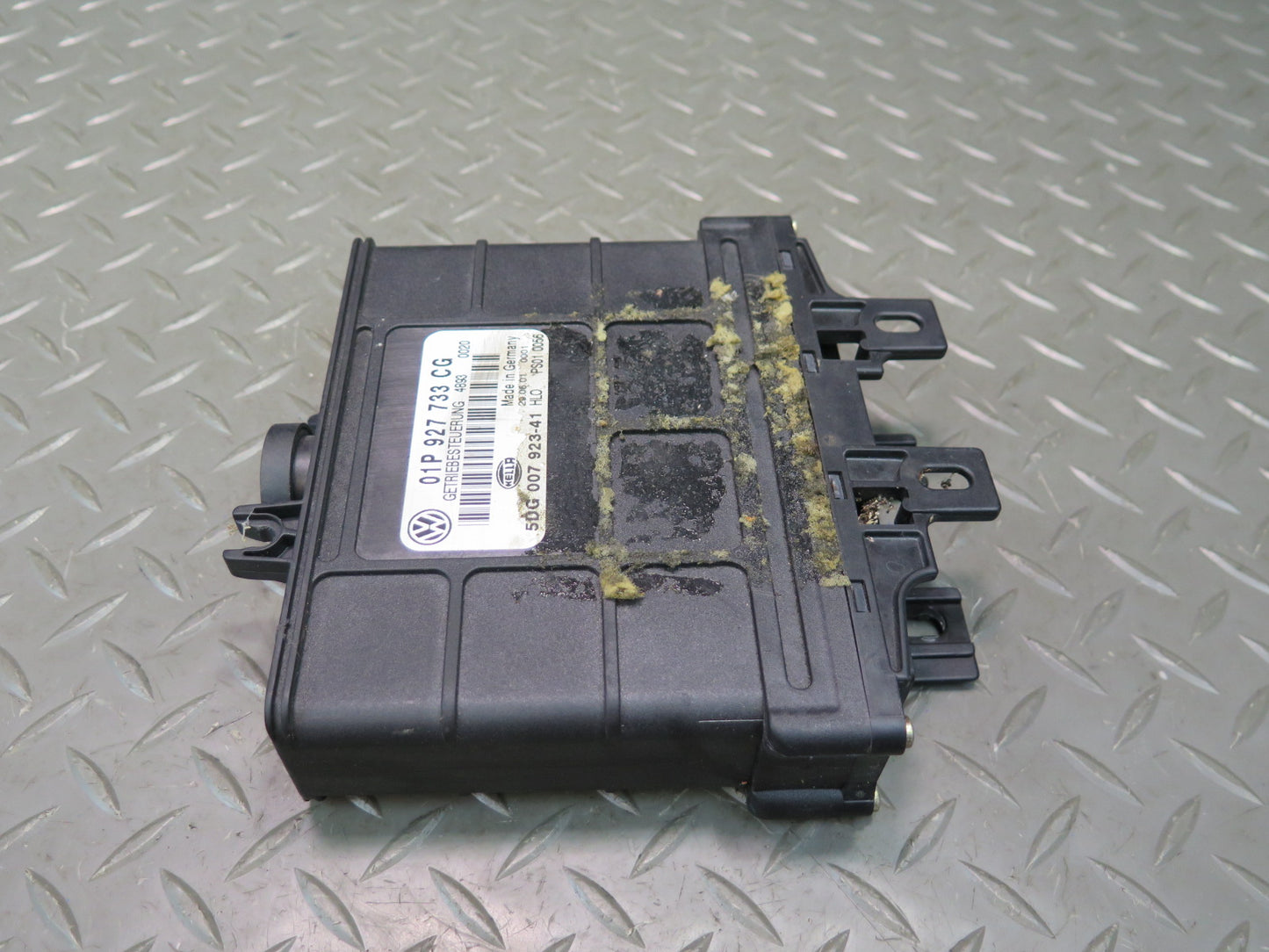 02-03 VW Eurovan T4 2.8L Automatic Transmission Control Module 01P927733CG OEM