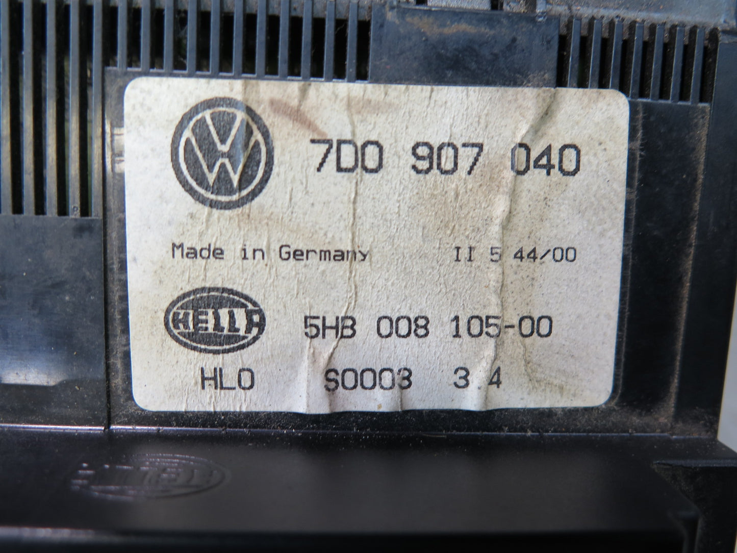 99-03 VW Eurovan T4 A/C Heater Climate Control Switch Panel 7D0907040 OEM