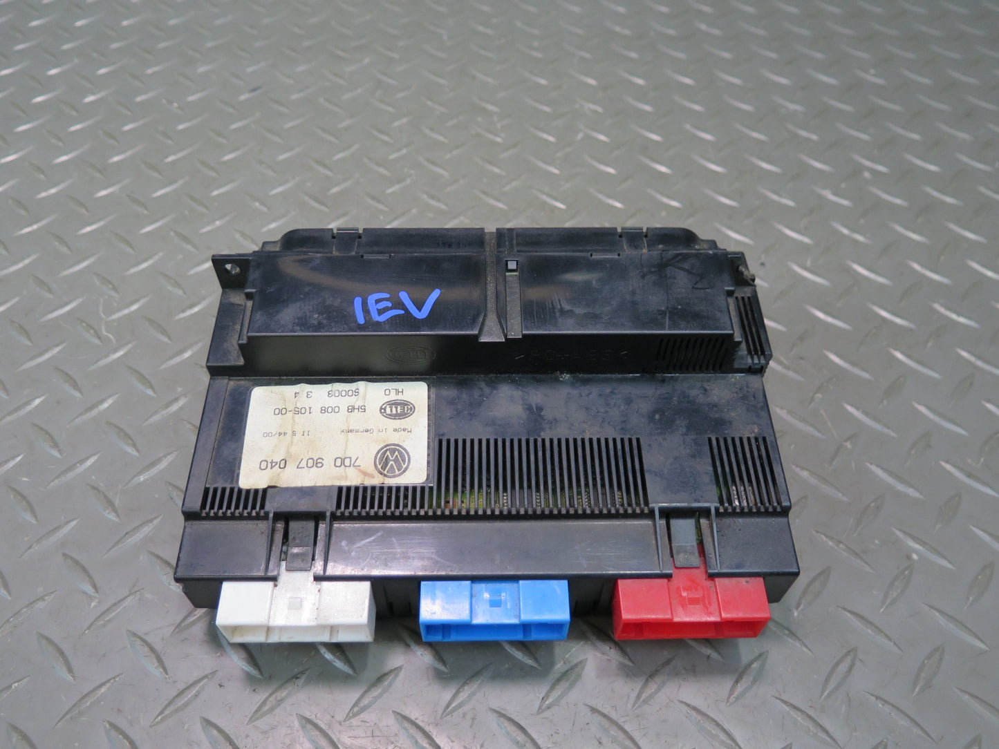 99-03 VW Eurovan T4 A/C Heater Climate Control Switch Panel 7D0907040 OEM