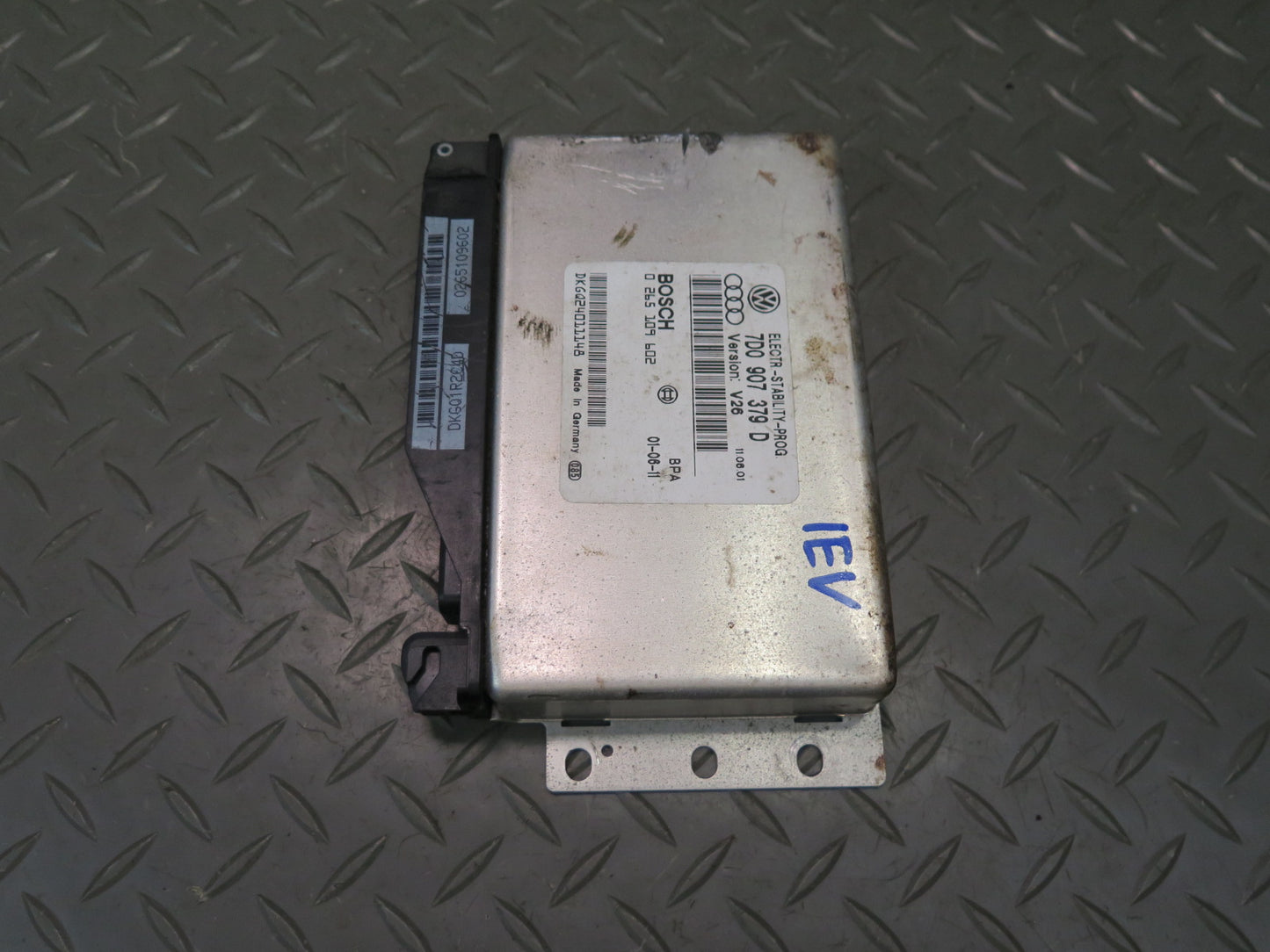99-02 VW Eurovan T4 2.8L ABS Electronic Stability Control Module 7D0907379D OEM