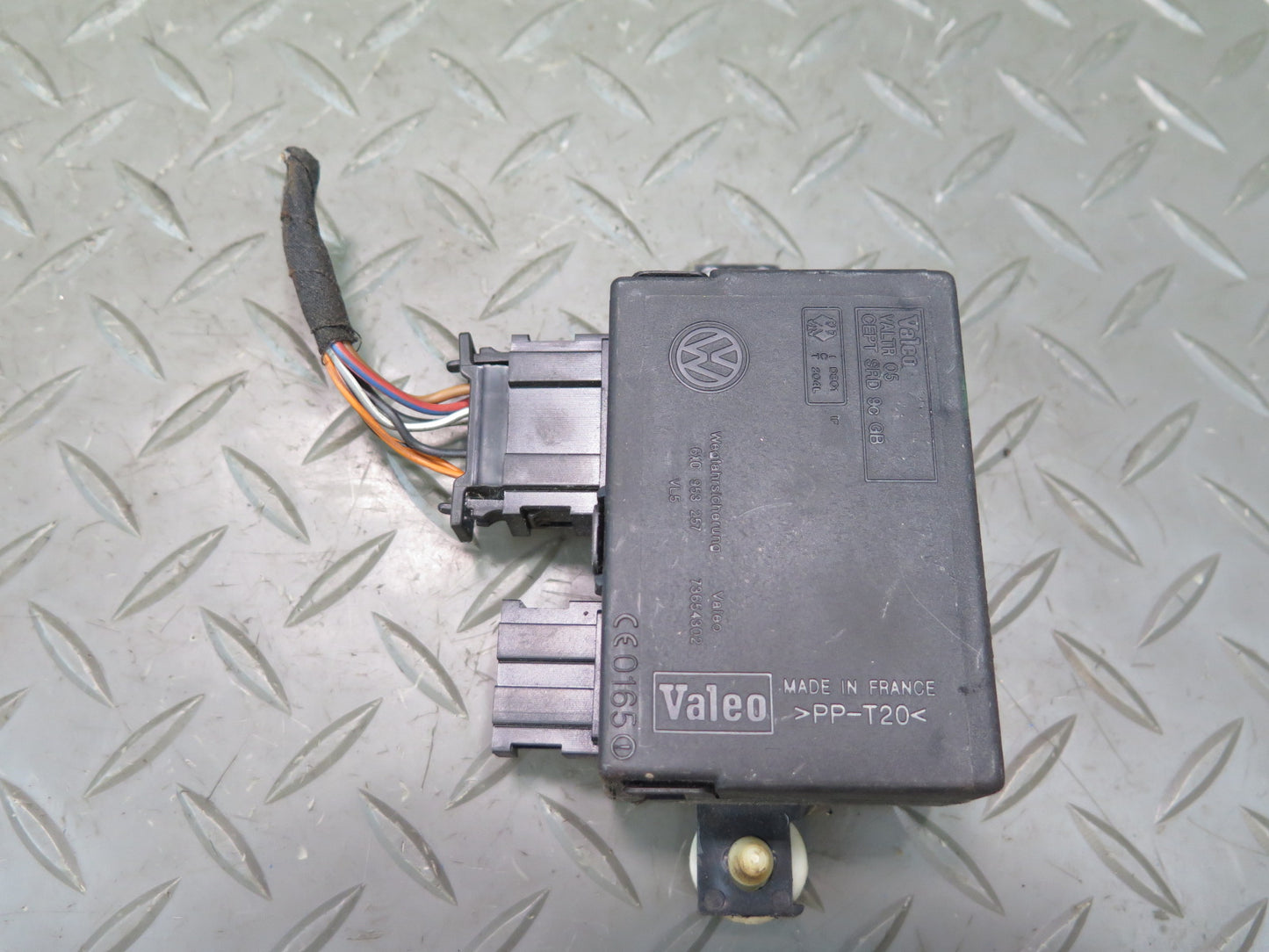 99-03 VW Eurovan T4 Immobilizer Control Module 6X0853257 OEM