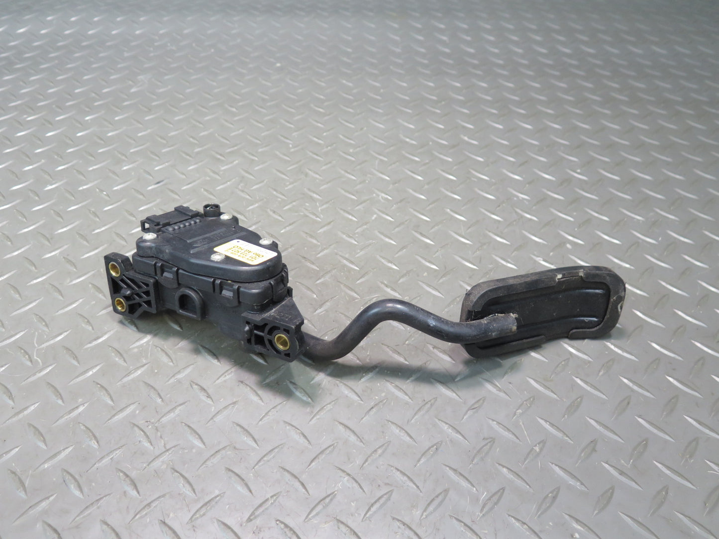 01-03 VW Eurovan T4 Gas Acceleration Throttle Pedal 7D1723507E OEM