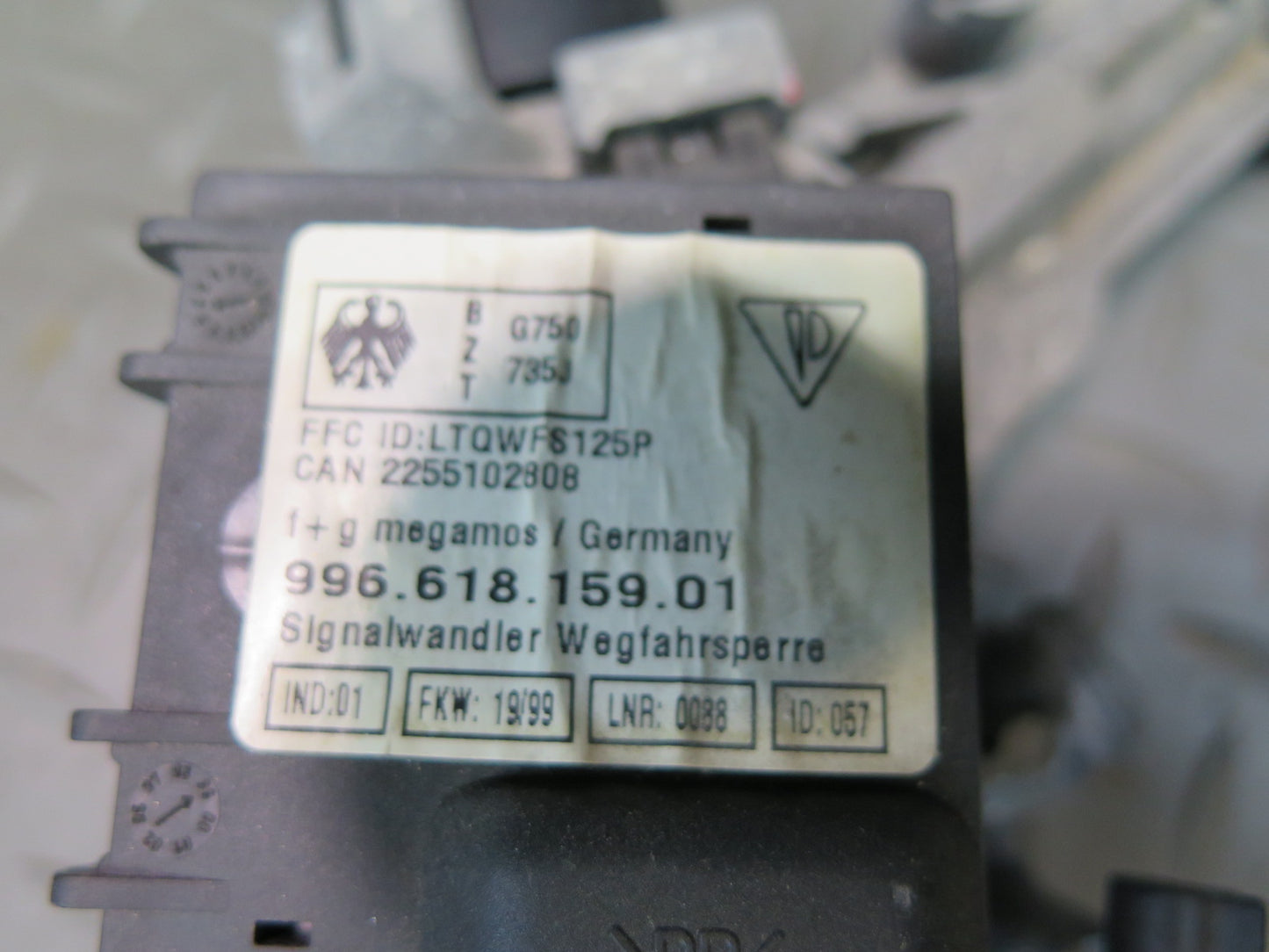 1999 Porsche 911 996 3.4 RWD AT Engine ECU ECM Immo Ignition Lock Handle KEY Set