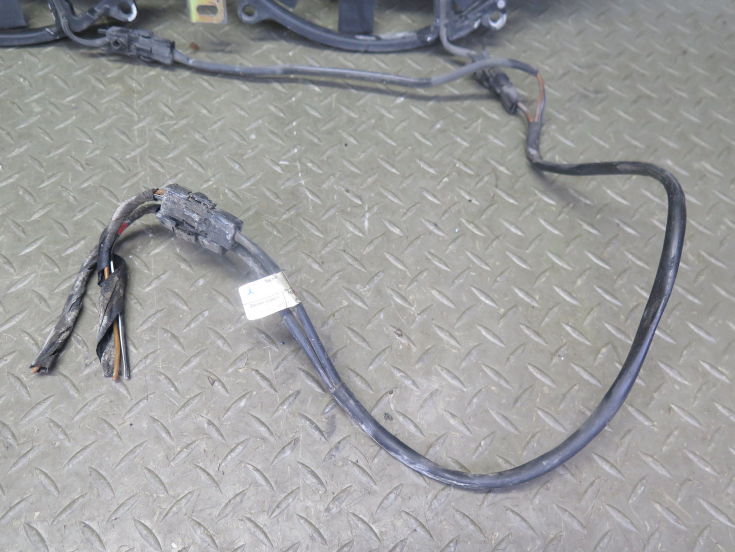 96-99 Mercedes R129 SL320 SL500 Set of 2 Engine Cooling Fan Motor OEM