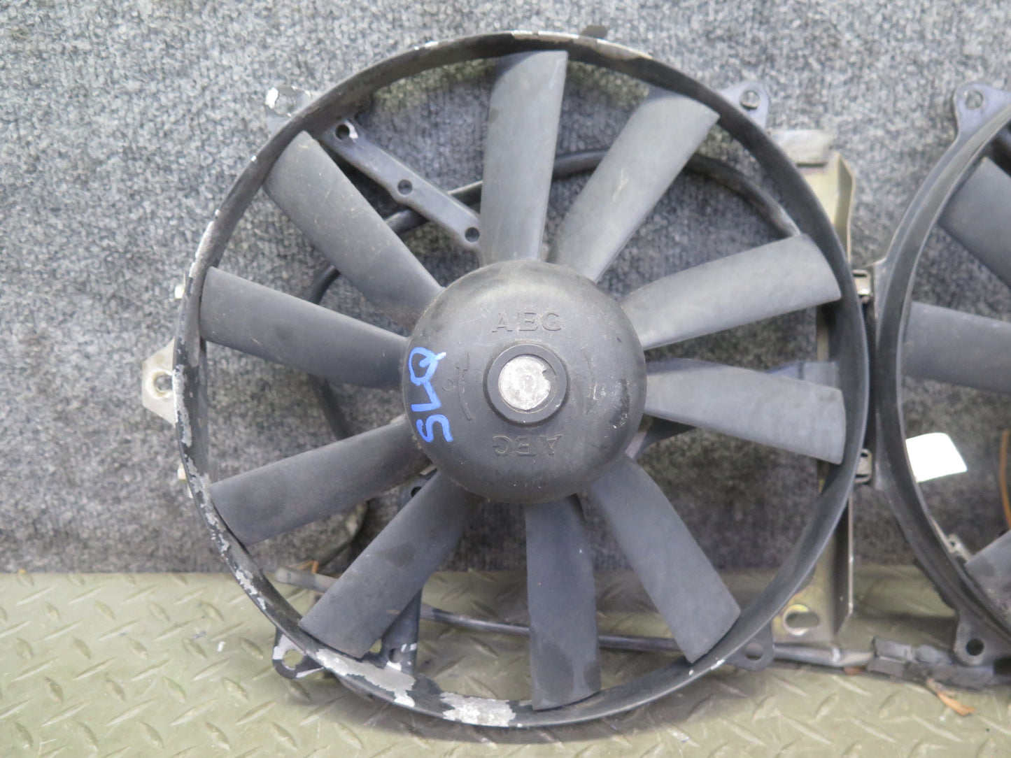 96-99 Mercedes R129 SL320 SL500 Set of 2 Engine Cooling Fan Motor OEM