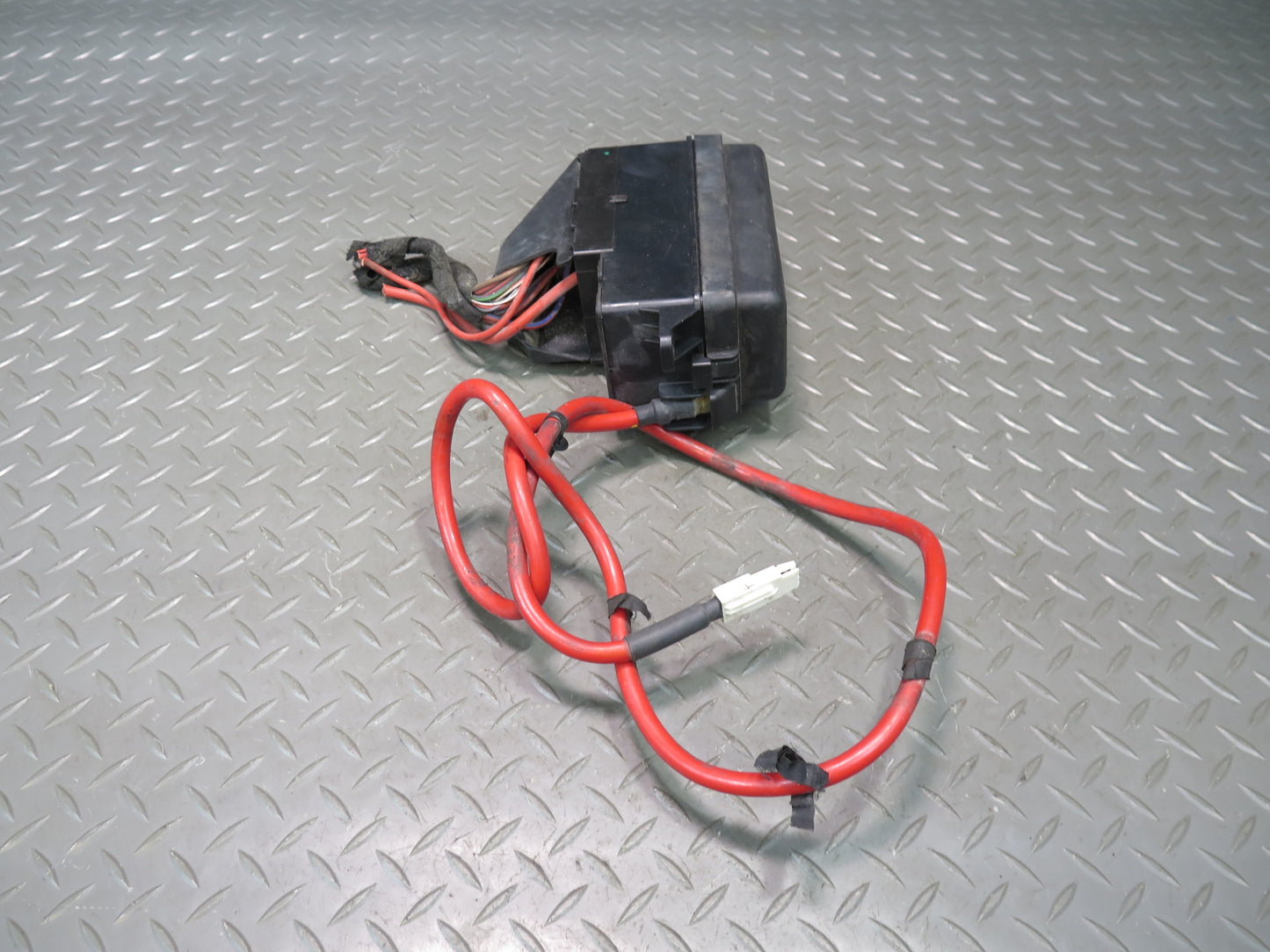 12-15 Mini Cooper R55 R56 R57 R60 R61 Engine Fuse Relay Box Module 9240943 OEM