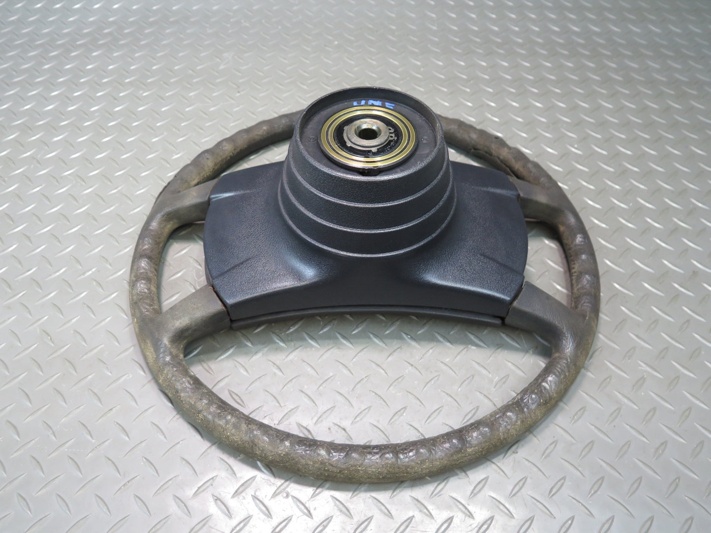 75-76 Mercedes W115 300SD Steering w Horn Pad Cover OEM