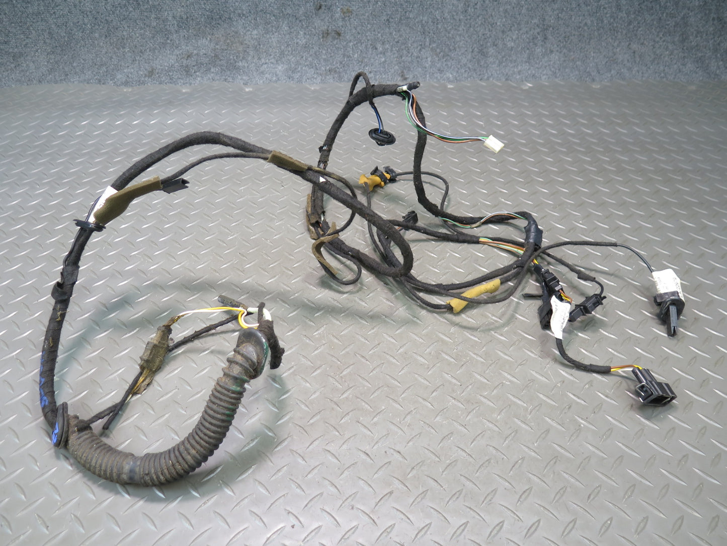 01-03 VW Eurovan T4 2.8L Rear Heated Screen Tailgate Wire Wiring Harness OEM
