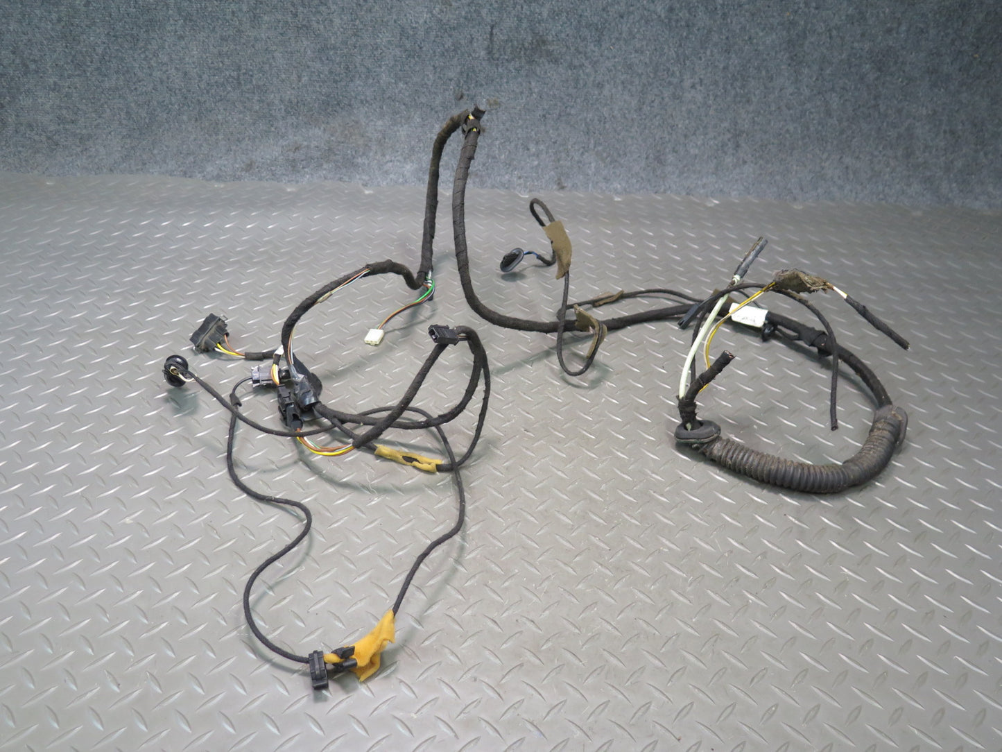 01-03 VW Eurovan T4 2.8L Rear Heated Screen Tailgate Wire Wiring Harness OEM
