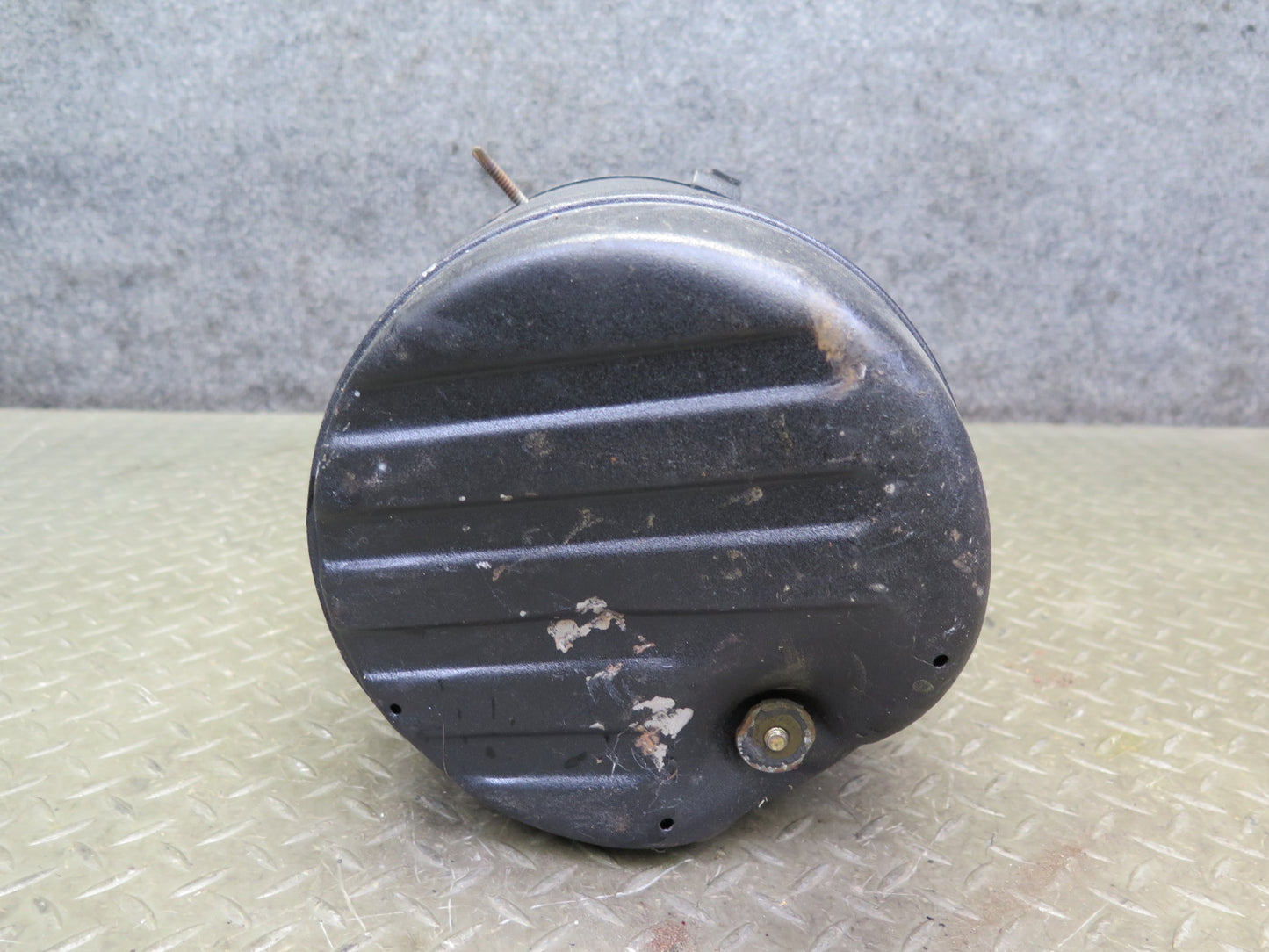 75-76 Mercedes W115 300SD Engine Air Box Filter Intake Cleaner Housing OEM