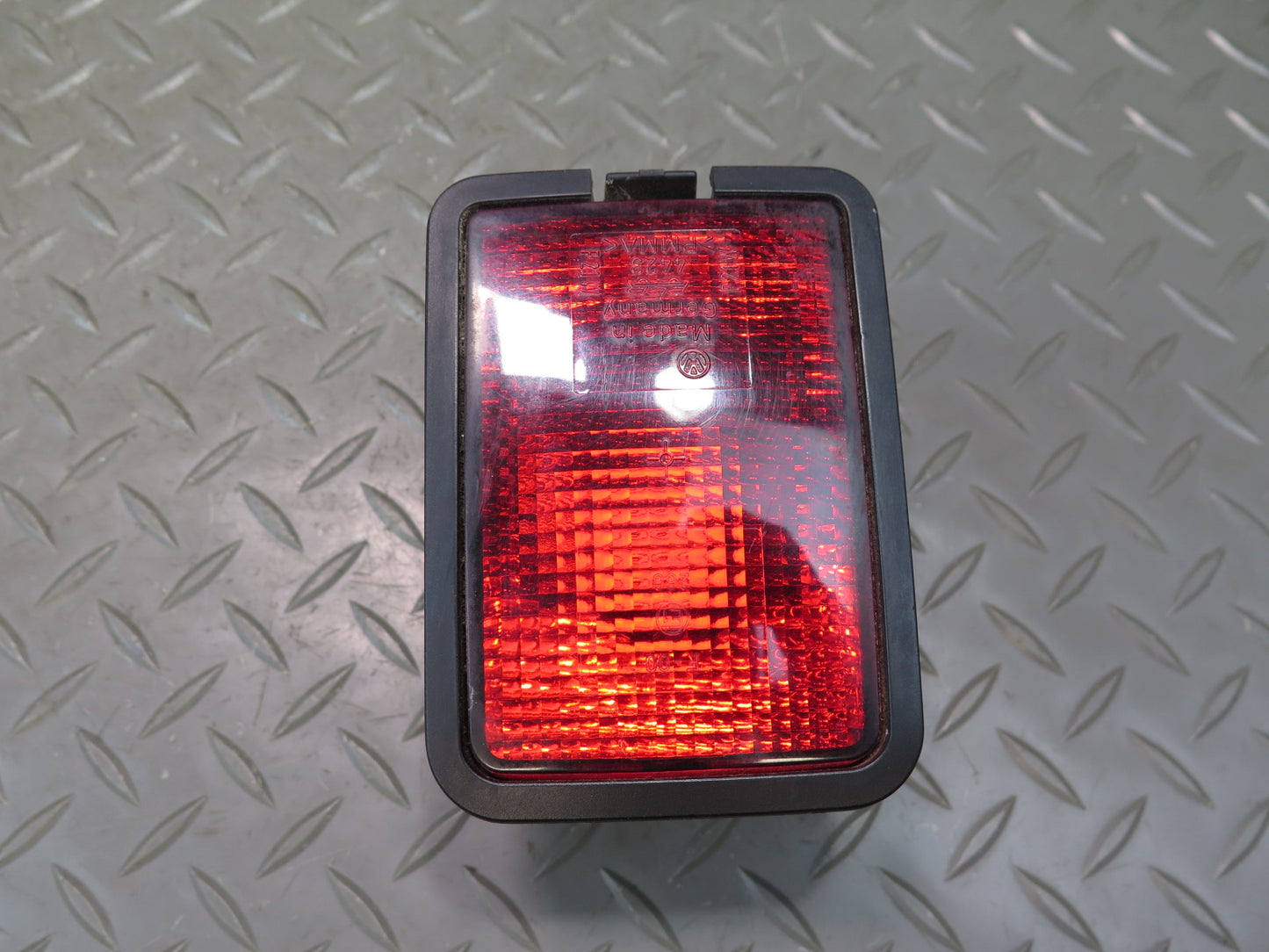 99-03 VW Eurovan T4 Set of 2 Rear Bumper Left & Right Light Reflector OEM