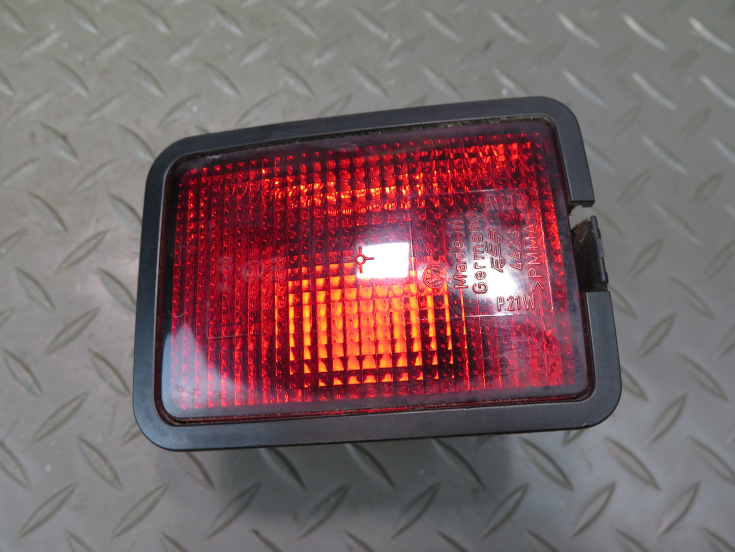 99-03 VW Eurovan T4 Set of 2 Rear Bumper Left & Right Light Reflector OEM
