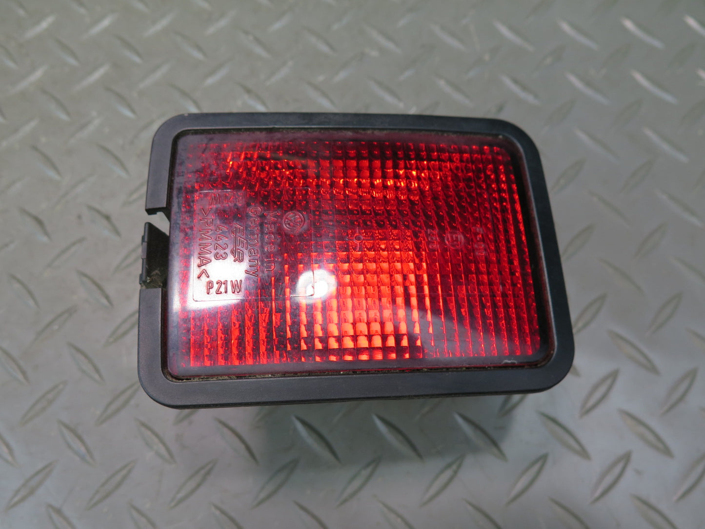 99-03 VW Eurovan T4 Set of 2 Rear Bumper Left & Right Light Reflector OEM