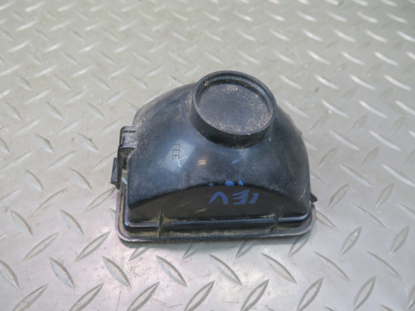 99-03 VW Eurovan T4 Set of 2 Rear Bumper Left & Right Light Reflector OEM